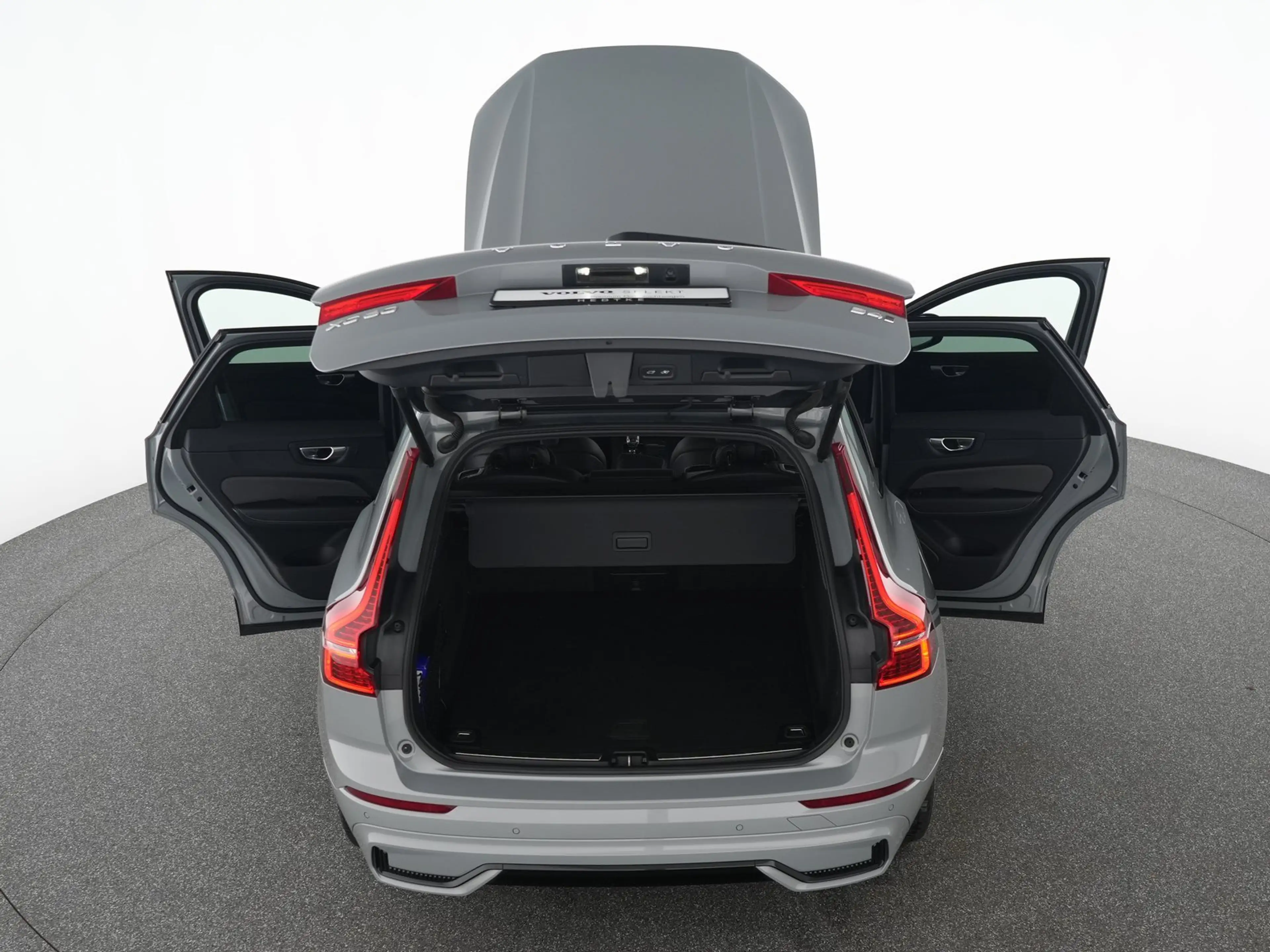 Volvo XC60 B4 AWD Plus Dark AHK*ALLWETTER*LED — photo 14