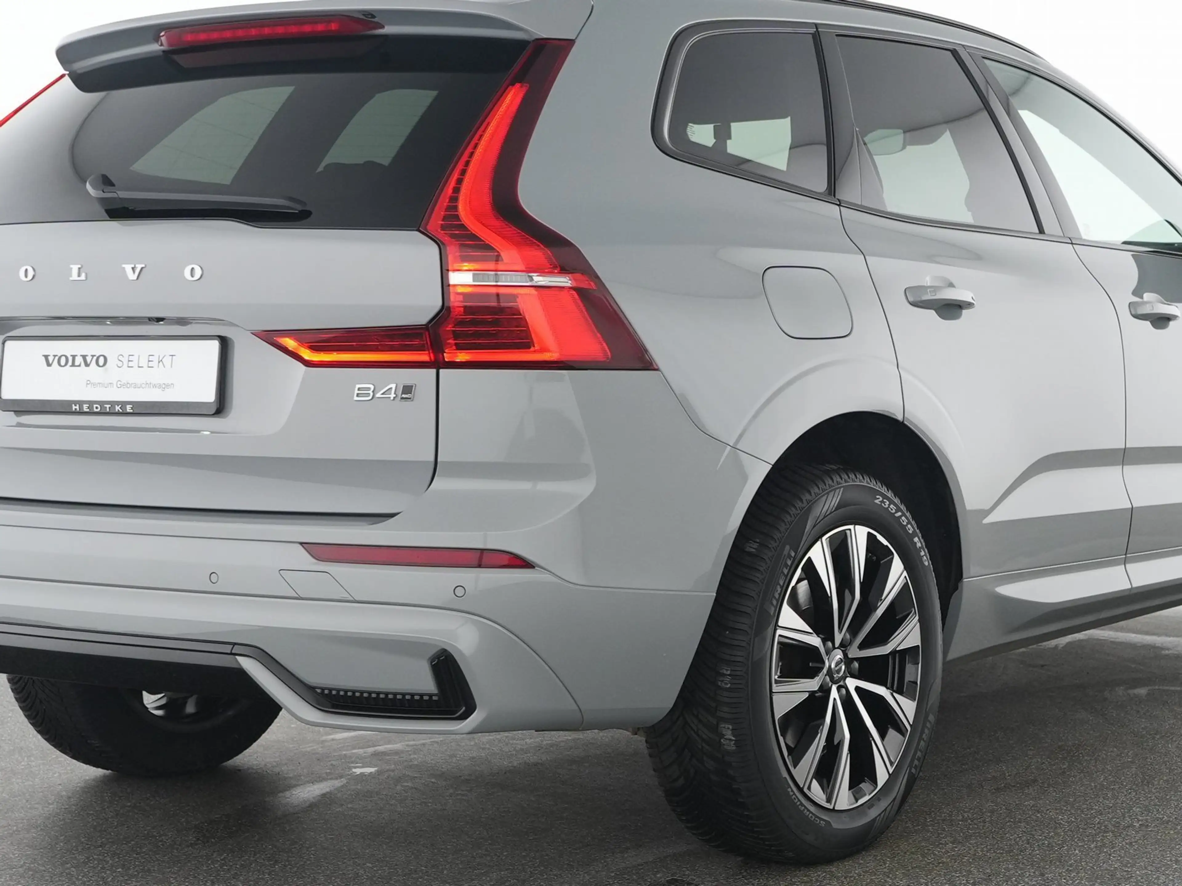 Volvo XC60 B4 AWD Plus Dark AHK*ALLWETTER*LED — photo 10