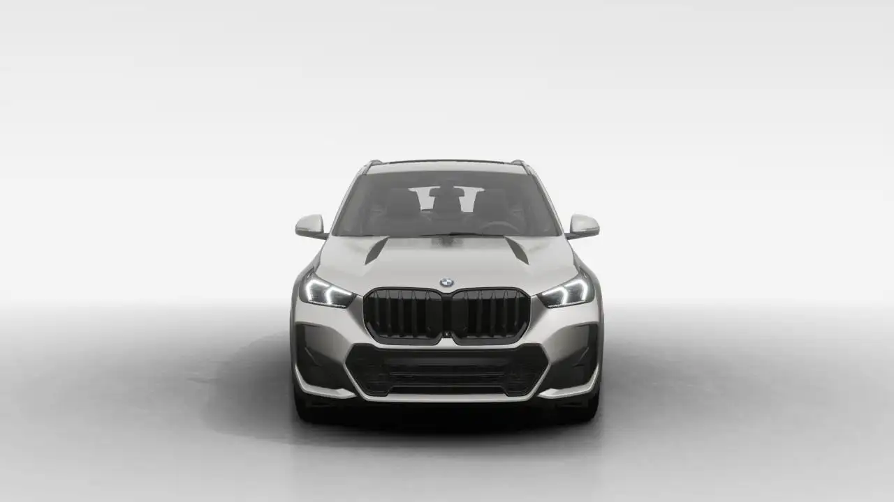 BMW X1 снимка BMW X1