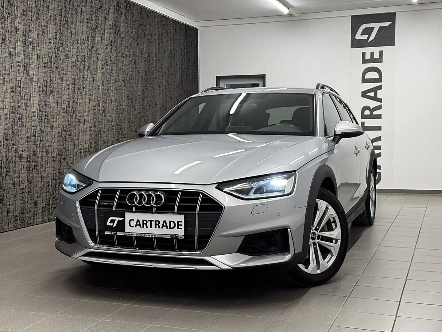 Audi A4 allroad / LED/ VIRTUAL/ ACC/ NAVI/ APP CONNECT/ RÜCKFAH... Silber - 1