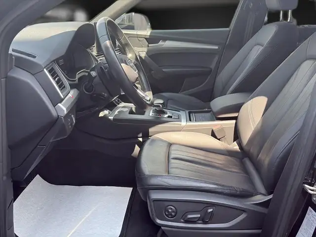 Audi Q5 view 15
