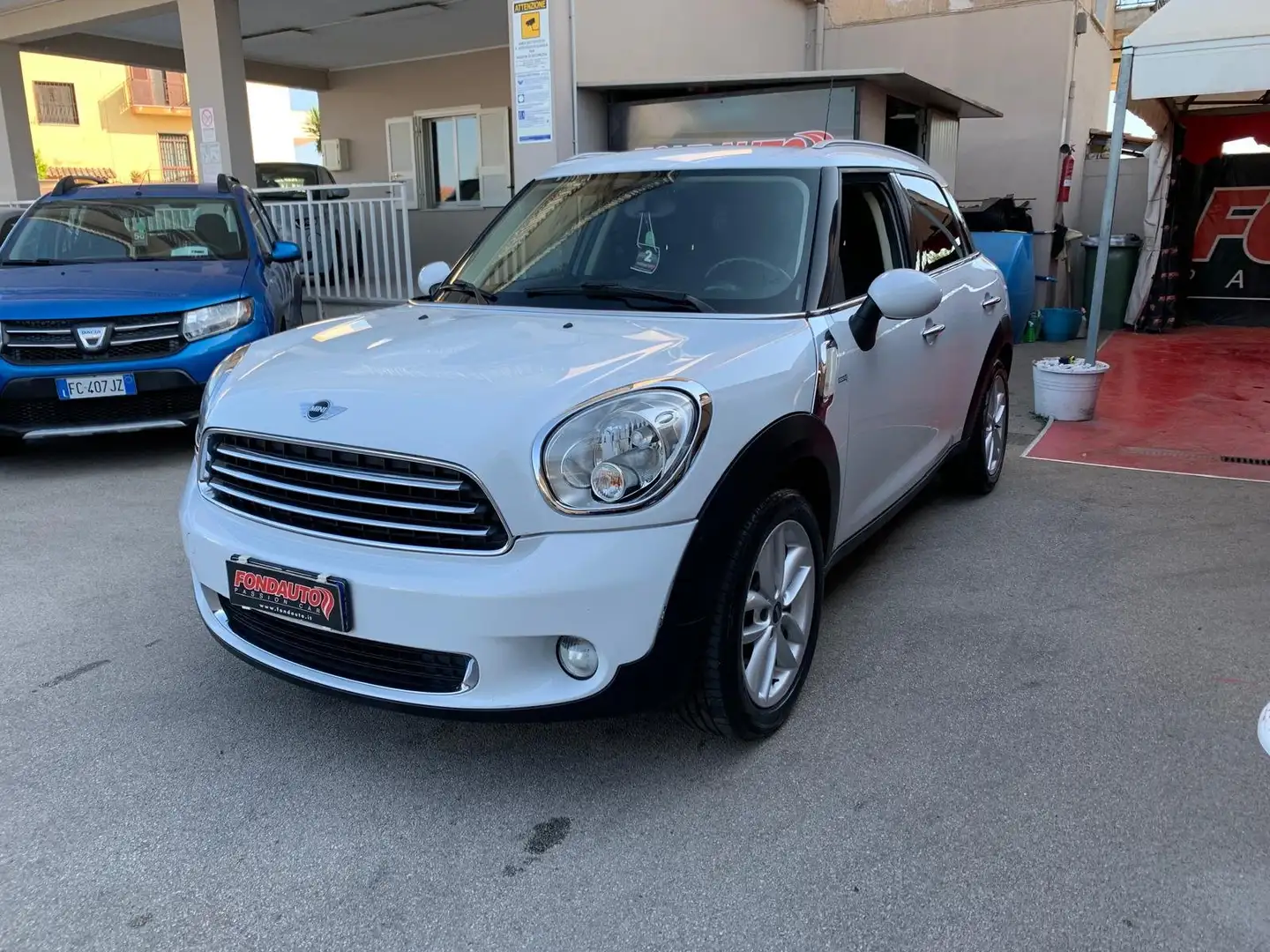 MINI Cooper D Countryman Mini Countryman 2.0 Cooper D auto Blanc - 1