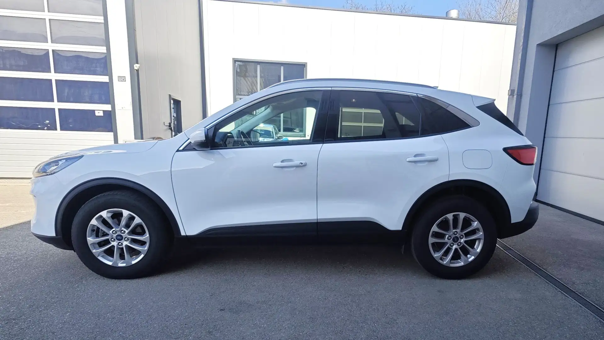 Ford Kuga FHEV Titanium X Autom. Erstbesitz NP € 47.272,- Weiß - 2