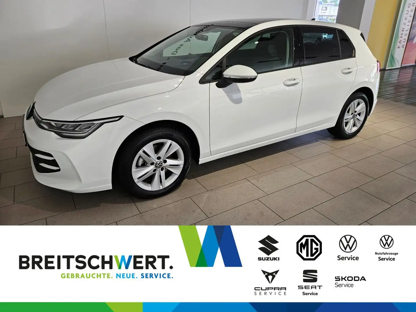 Volkswagen Golf 1.5 eTSI Life DSG PanoD AHK LED HuD ACC Navi Weiß - 1