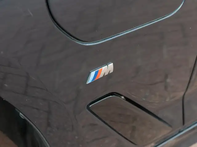 BMW 5 Series view 21