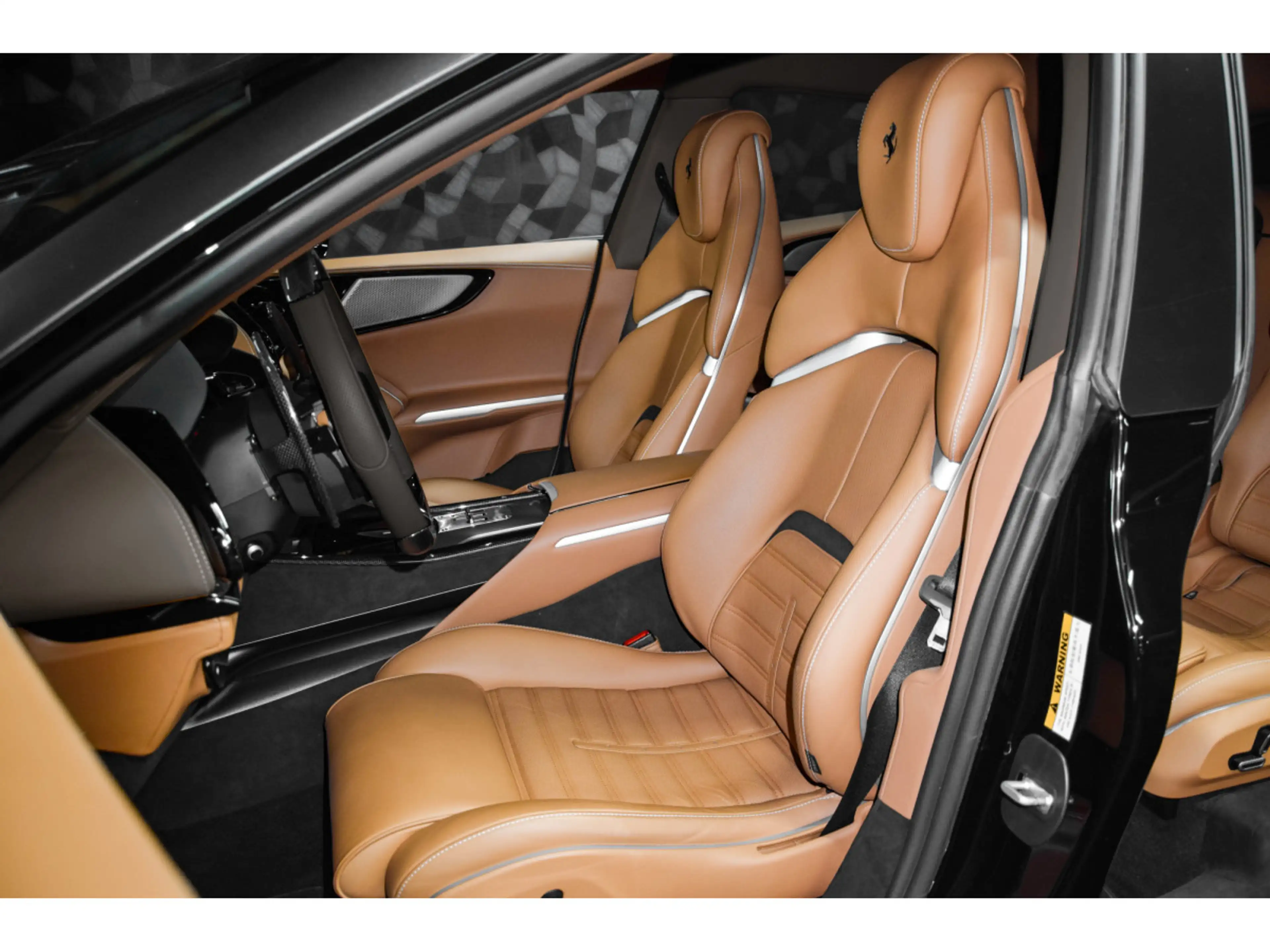 Ferrari Purosangue 6.5 V12 - CANNA DI FUCILE - PACK CARBONE — photo 9