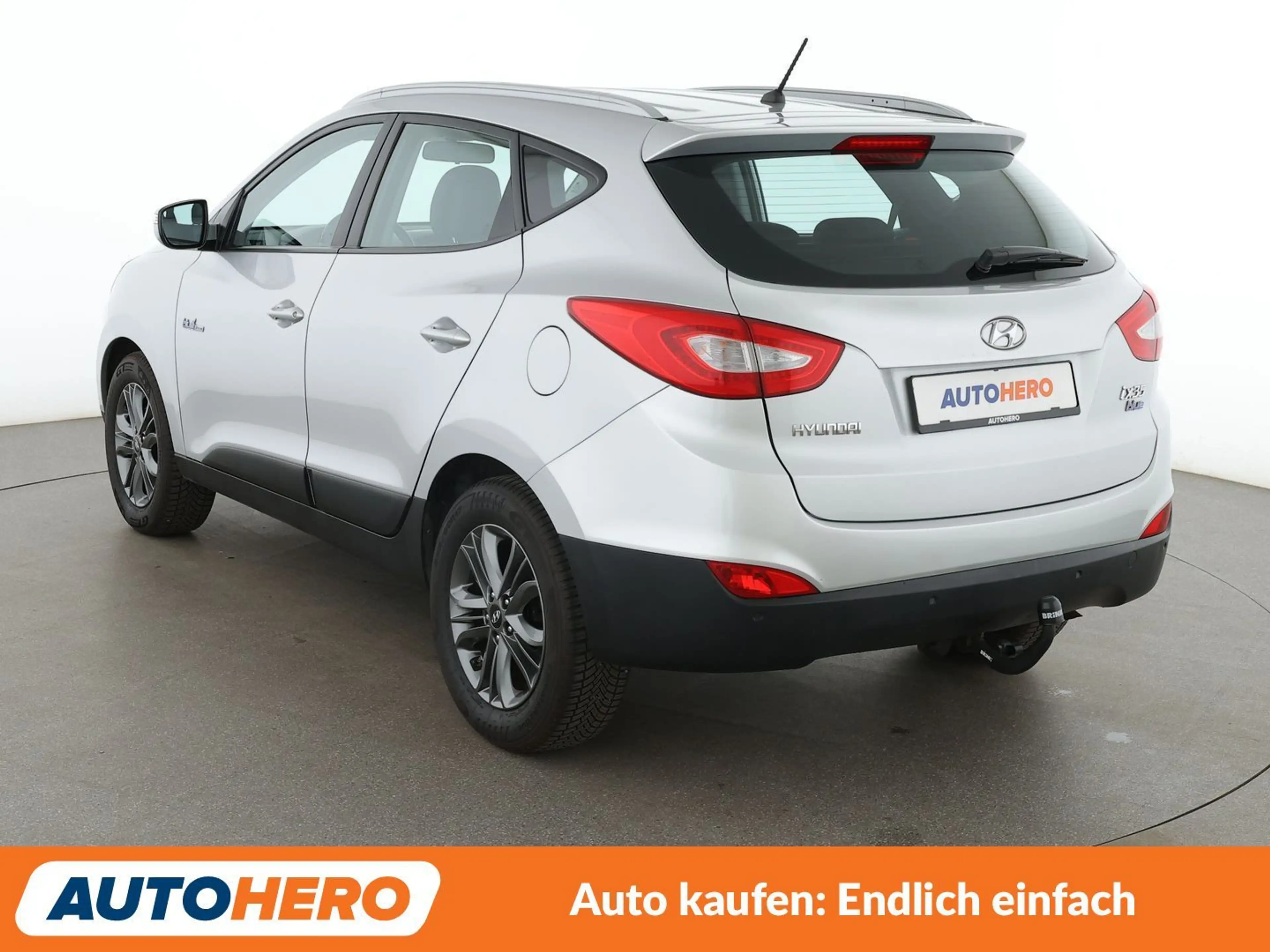 Hyundai iX35 1.6 Finale Blue 2WD*TEMPO*PDC*SHZ*AHK* — photo 4