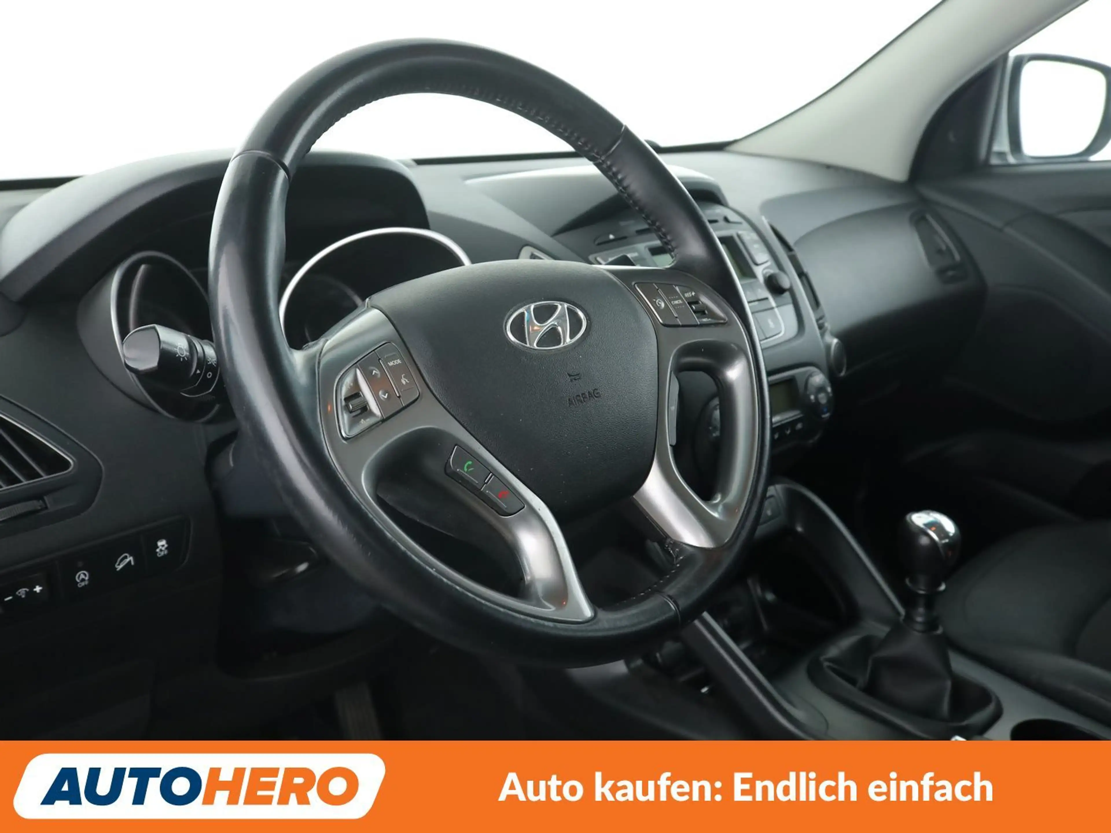 Hyundai iX35 1.6 Finale Blue 2WD*TEMPO*PDC*SHZ*AHK* — photo 11