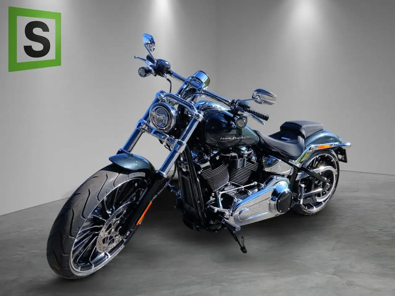 Harley-Davidson Breakout