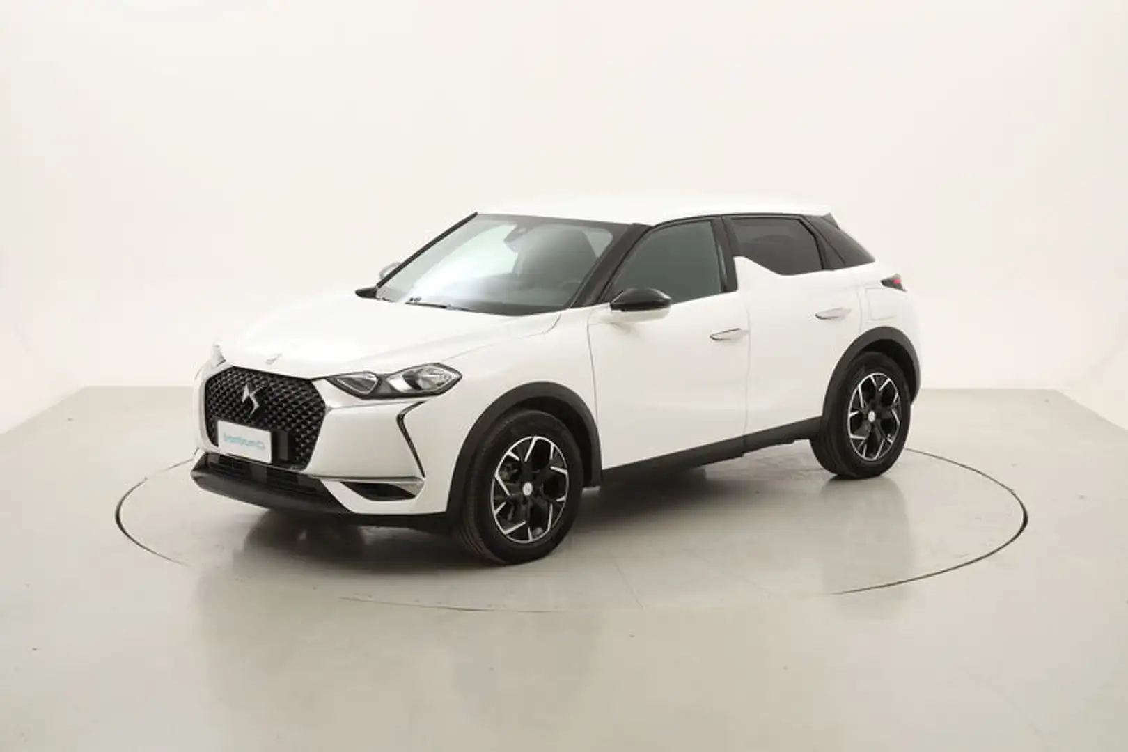 DS Automobiles DS 3 Crossback E-Tense So Chic Elettrico 136CV Bianco - 1