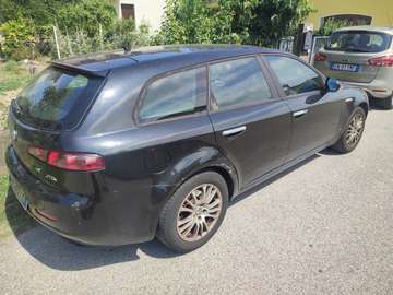 SW 1.9 jtdm 16v Distinctive 150cv