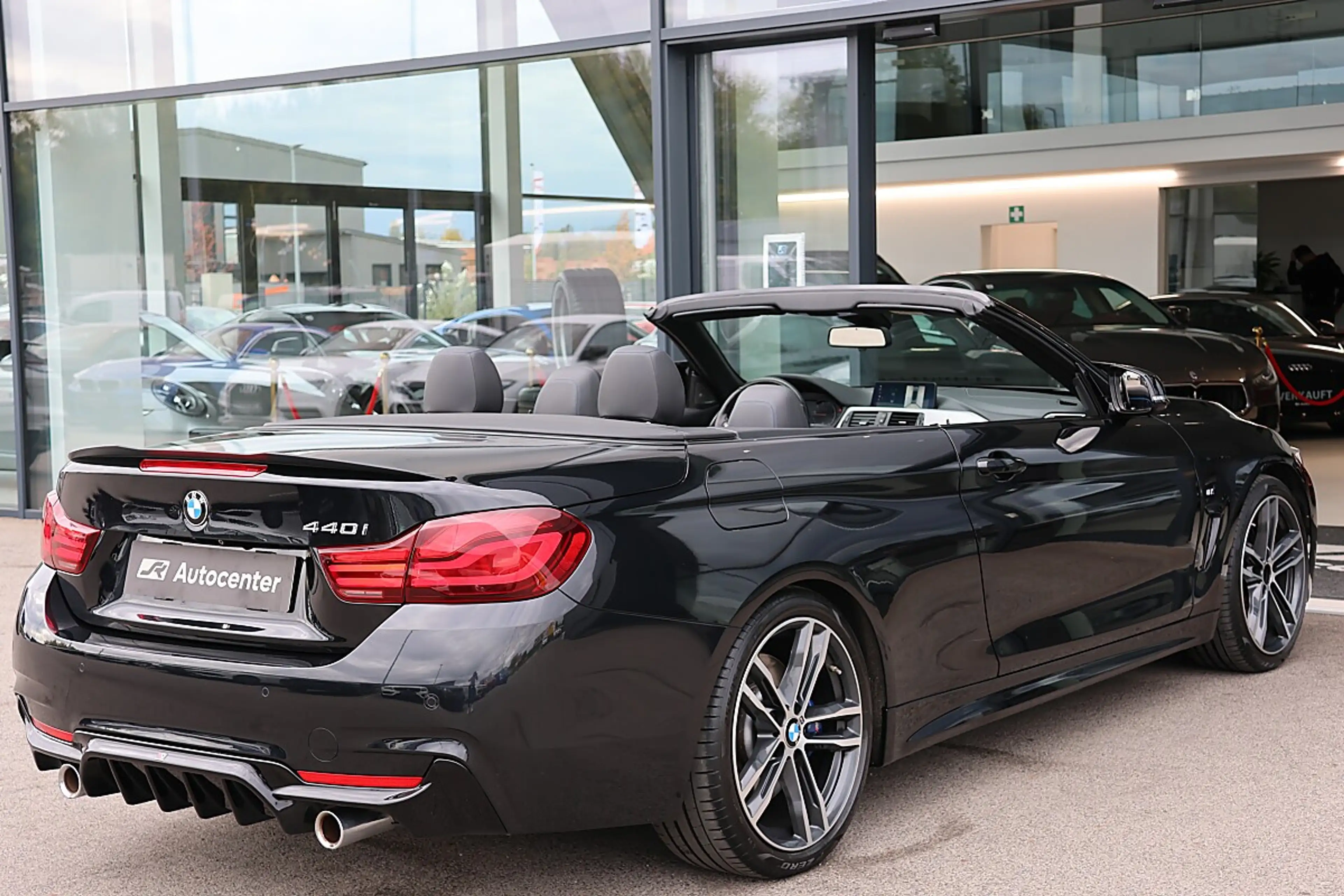 BMW 440 i — photo 13