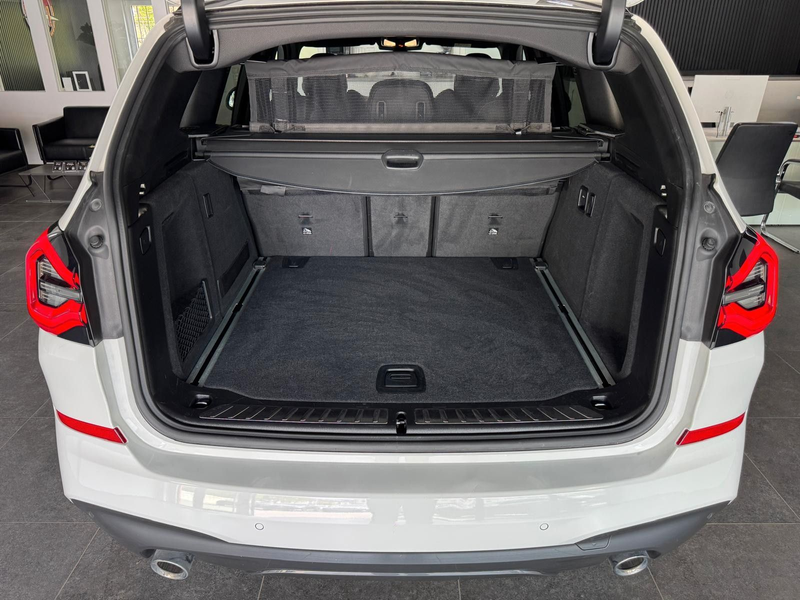 BMW X3 xDrive 30 d M-Paket / Stand-Hz+AHK+360°+ACC — photo 9
