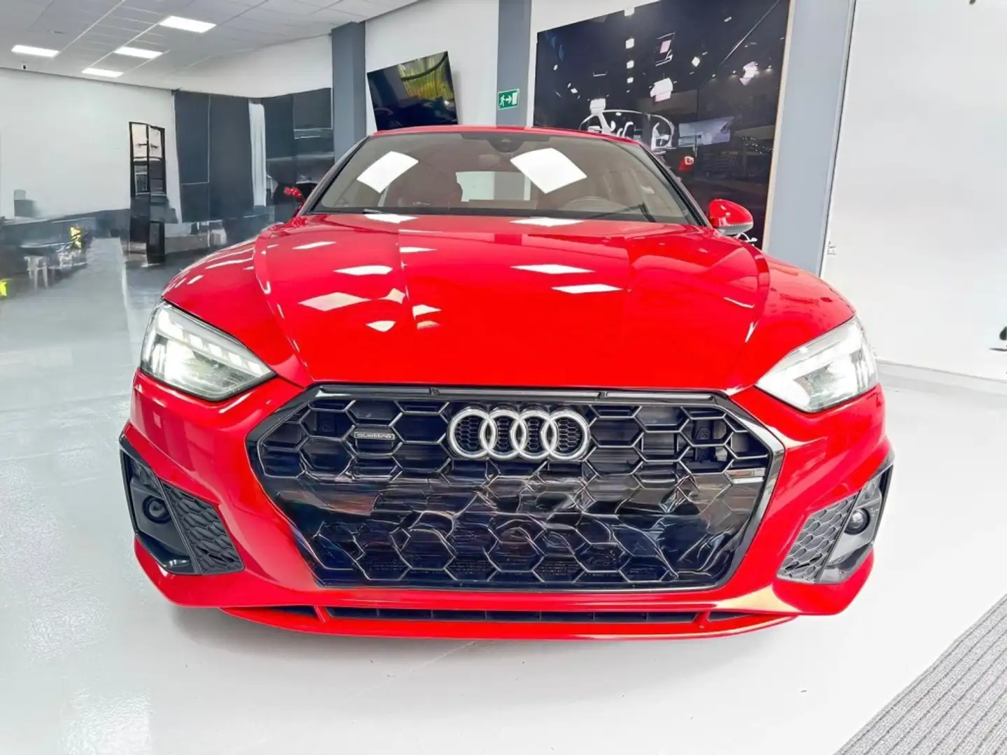 Audi A5 Sportback 50 TDI S line quattro tiptronic Rojo - 1