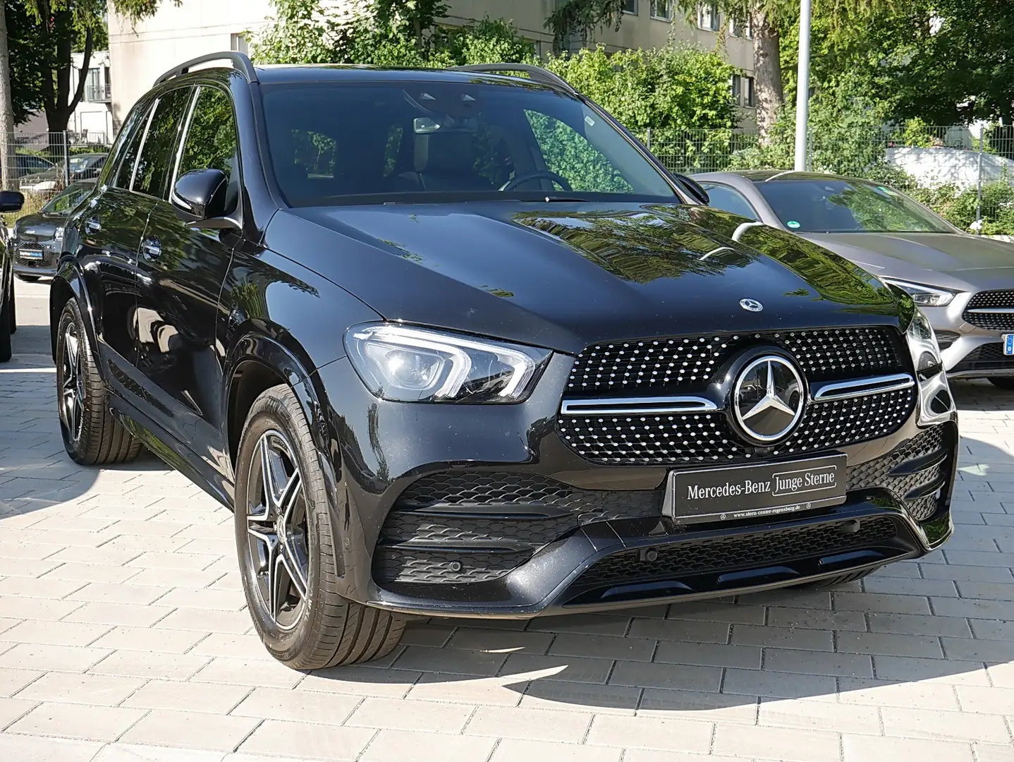 Mercedes-Benz GLE 400 d 4M AMG+DISTR.+PANO+HUD+360°+SITZKLIMA+ Schwarz - 2