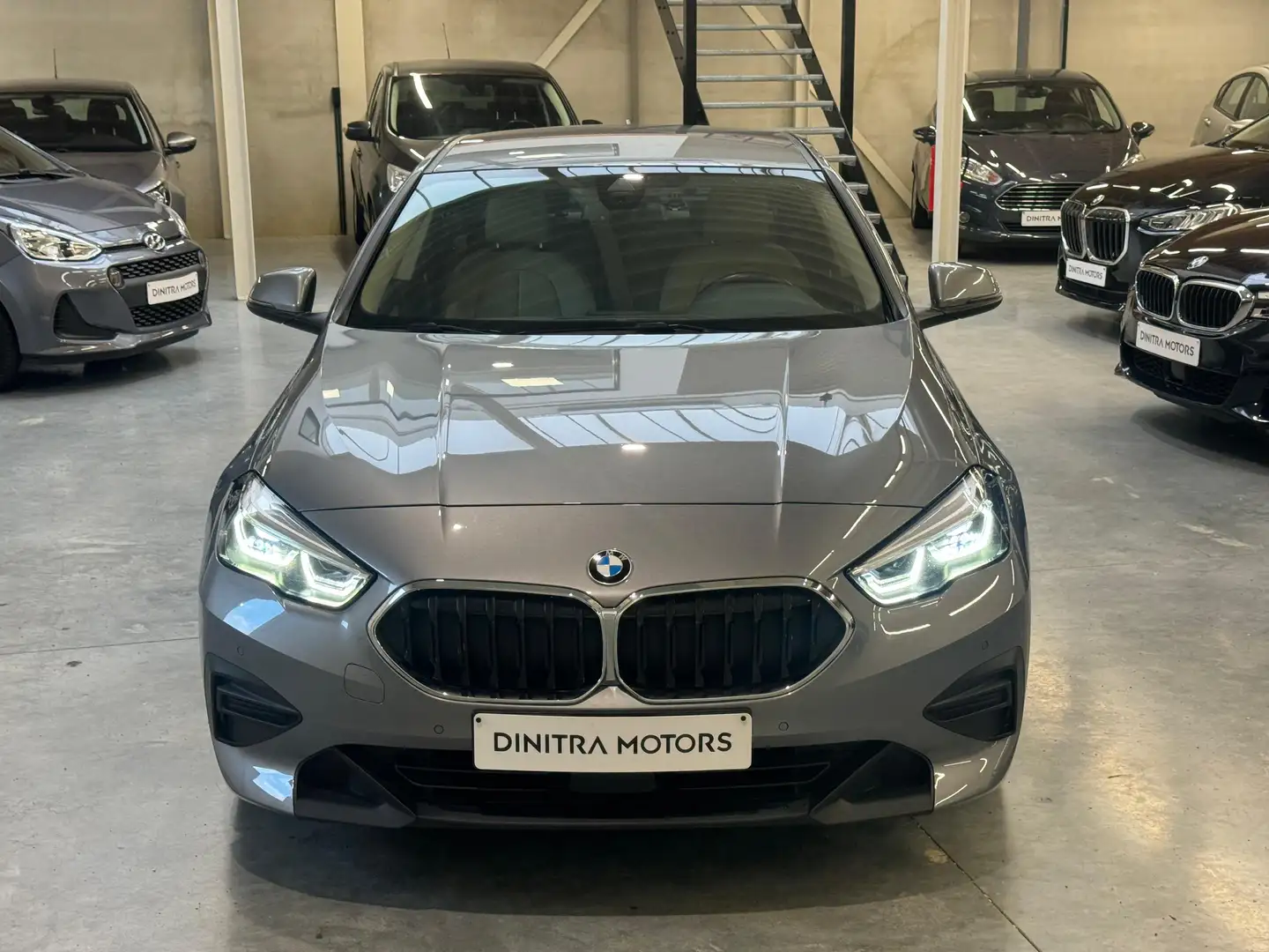 BMW 216 216d Gran Coupe  Aut. Luxury Line Gris - 2