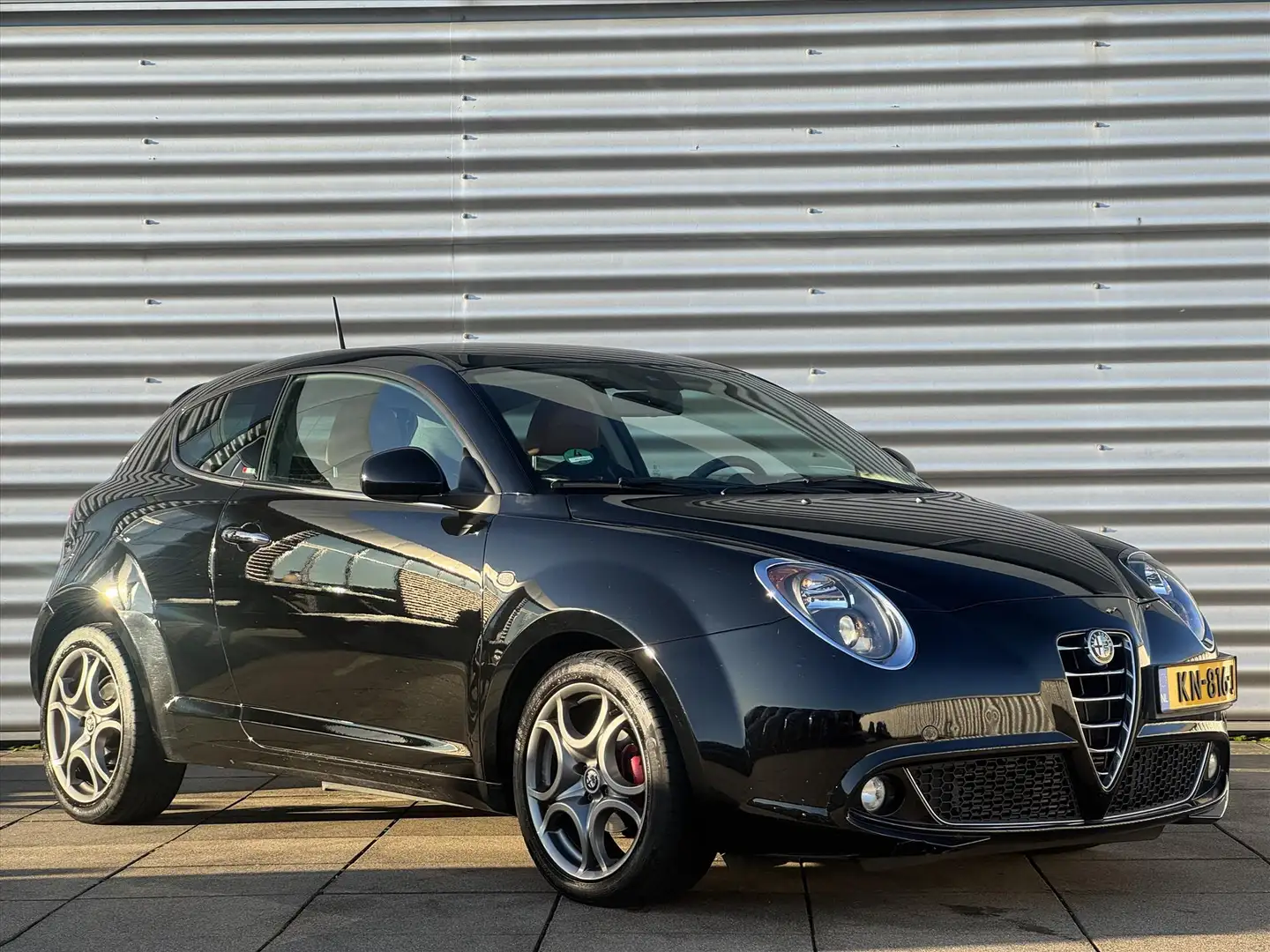 Alfa Romeo MiTo 0.9 Turbo TwinAir ECO 105 PK Navigatie | Bruin Led Noir - 2