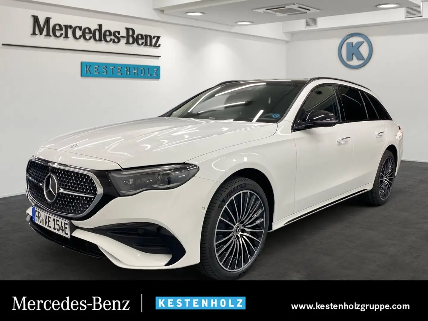 Mercedes-Benz E 300 de T-Modell 4Matic AMG+HUD+AHK+PANO+DIGITAL Weiß - 1