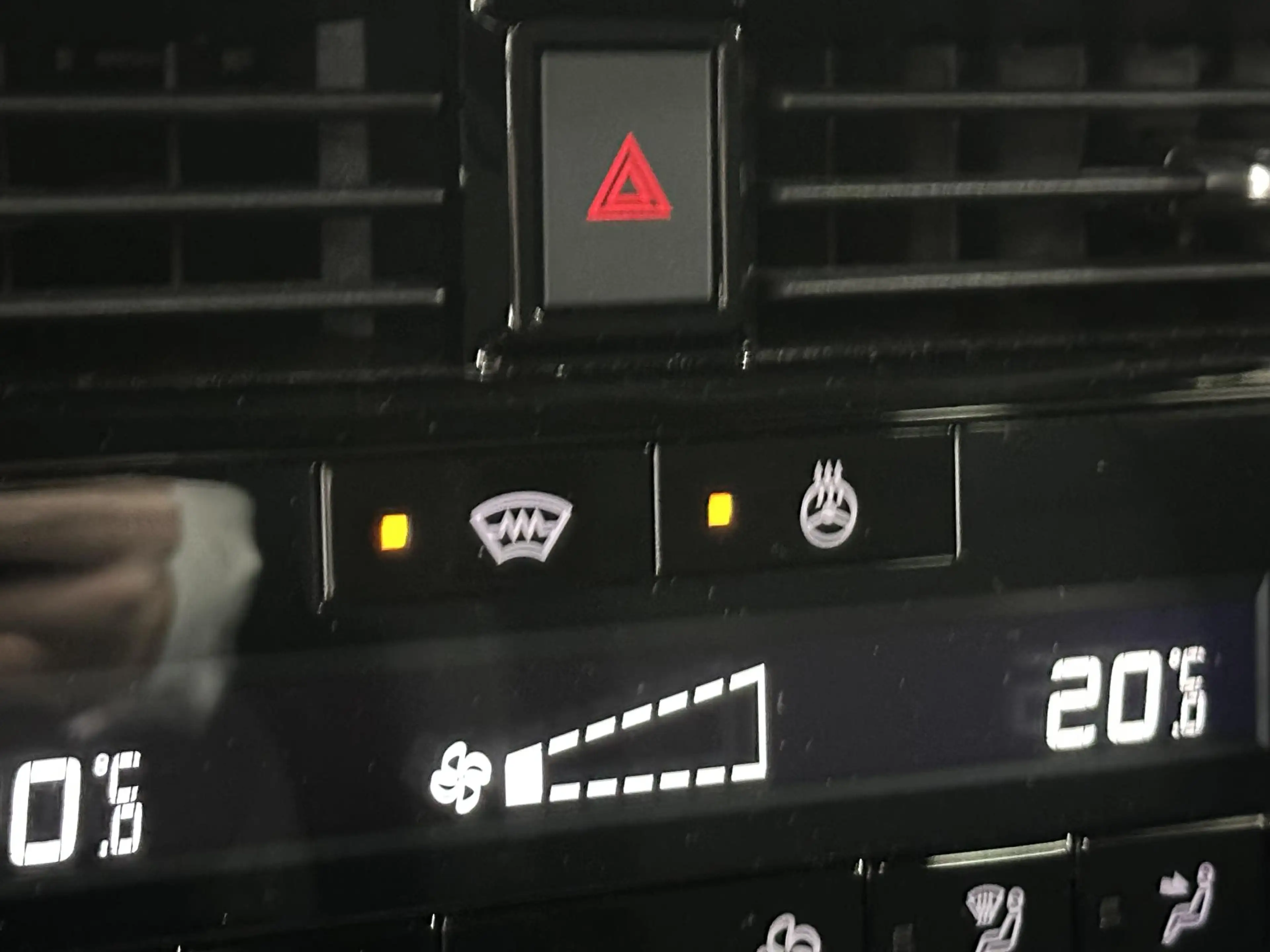 Nissan Qashqai 1.5 e-Power N-Design 360 CAMERA | HEAD-UP DISPLAY — photo 15