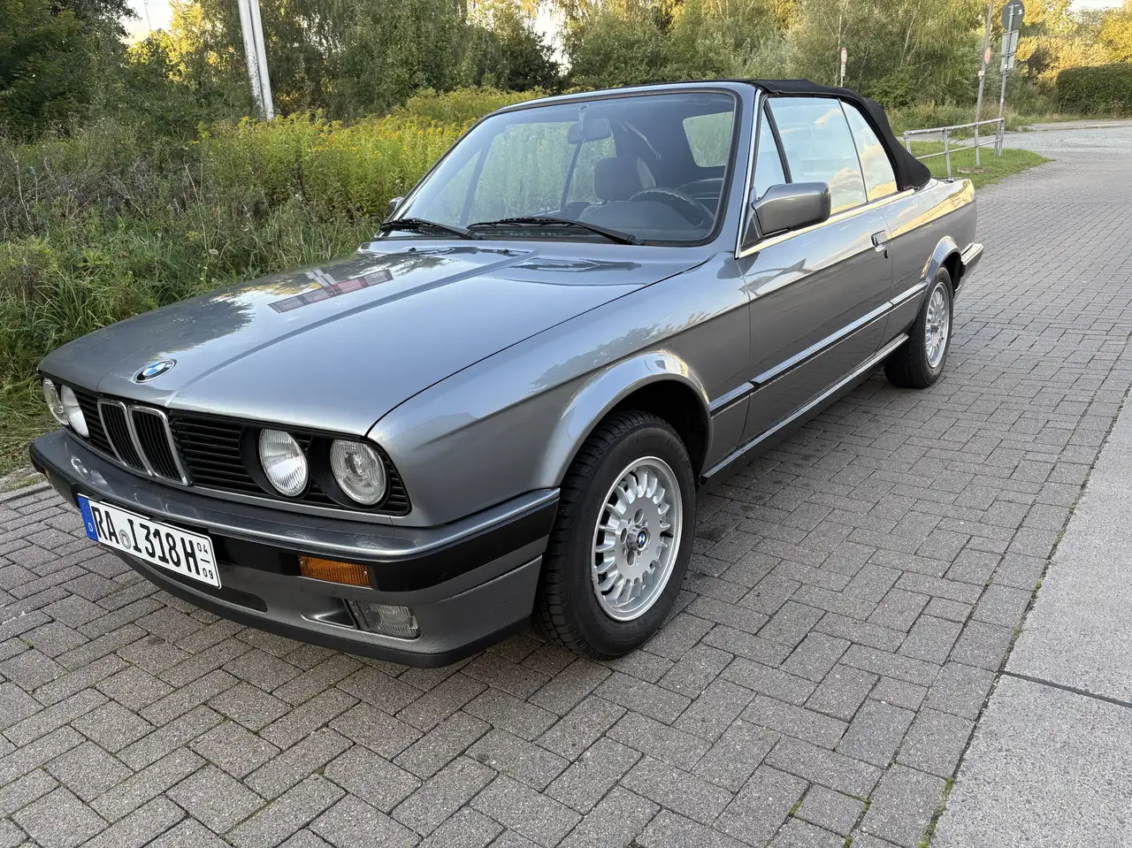 BMW 318 3er 318i Cabriolet, foto 1
