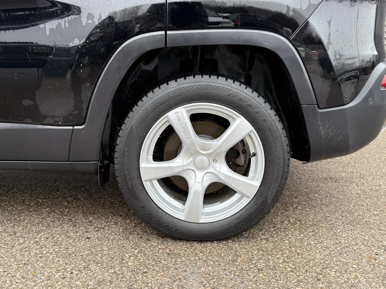 Jeep Cherokee снимка Jeep Cherokee