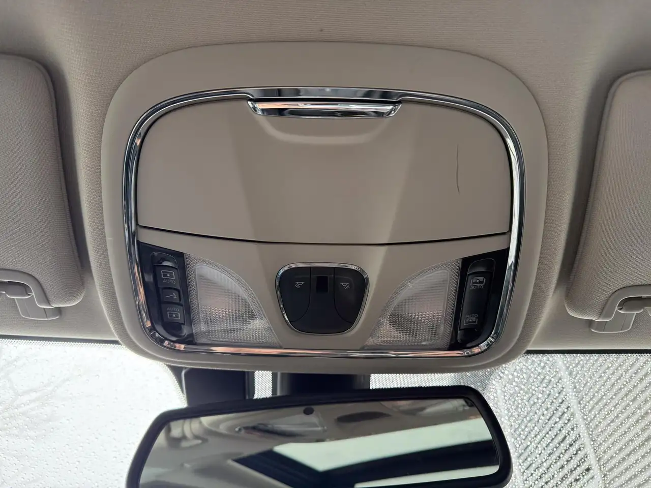 Jeep Cherokee снимка Jeep Cherokee