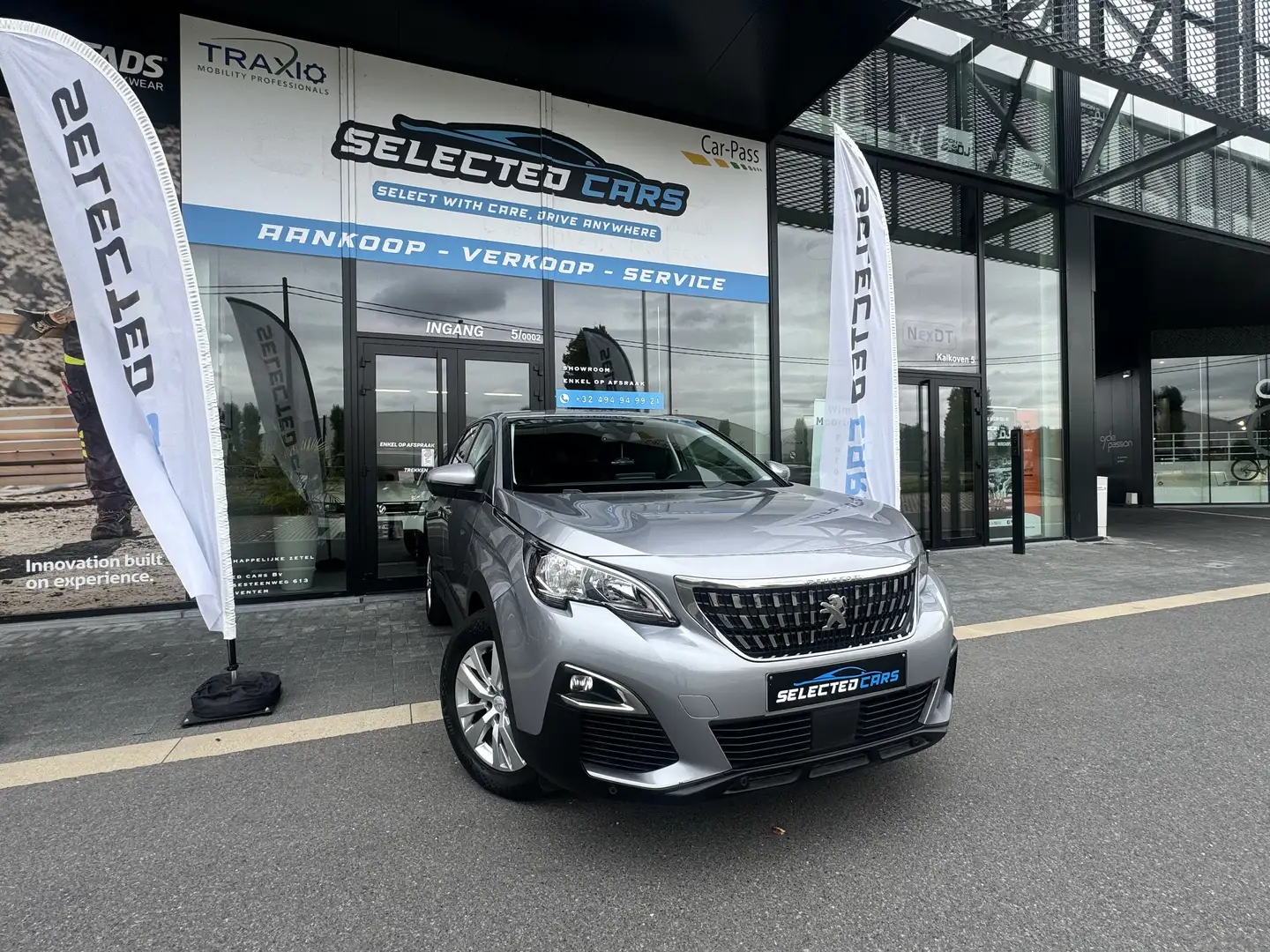 Peugeot 5008 5008 BlueHDi Automaat 7 Place Business-Paket | Gris - 1