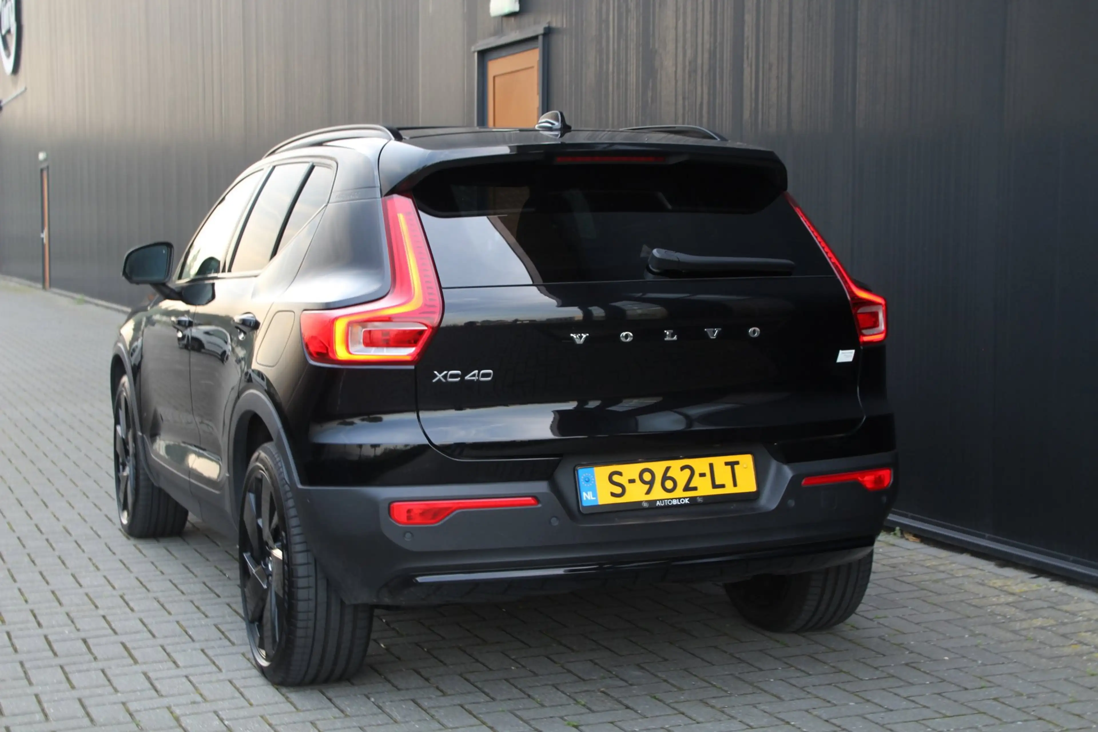 Volvo XC40 Recharge Twin Ultimate 78 kWh | Trekhaak | Panoram — photo 16