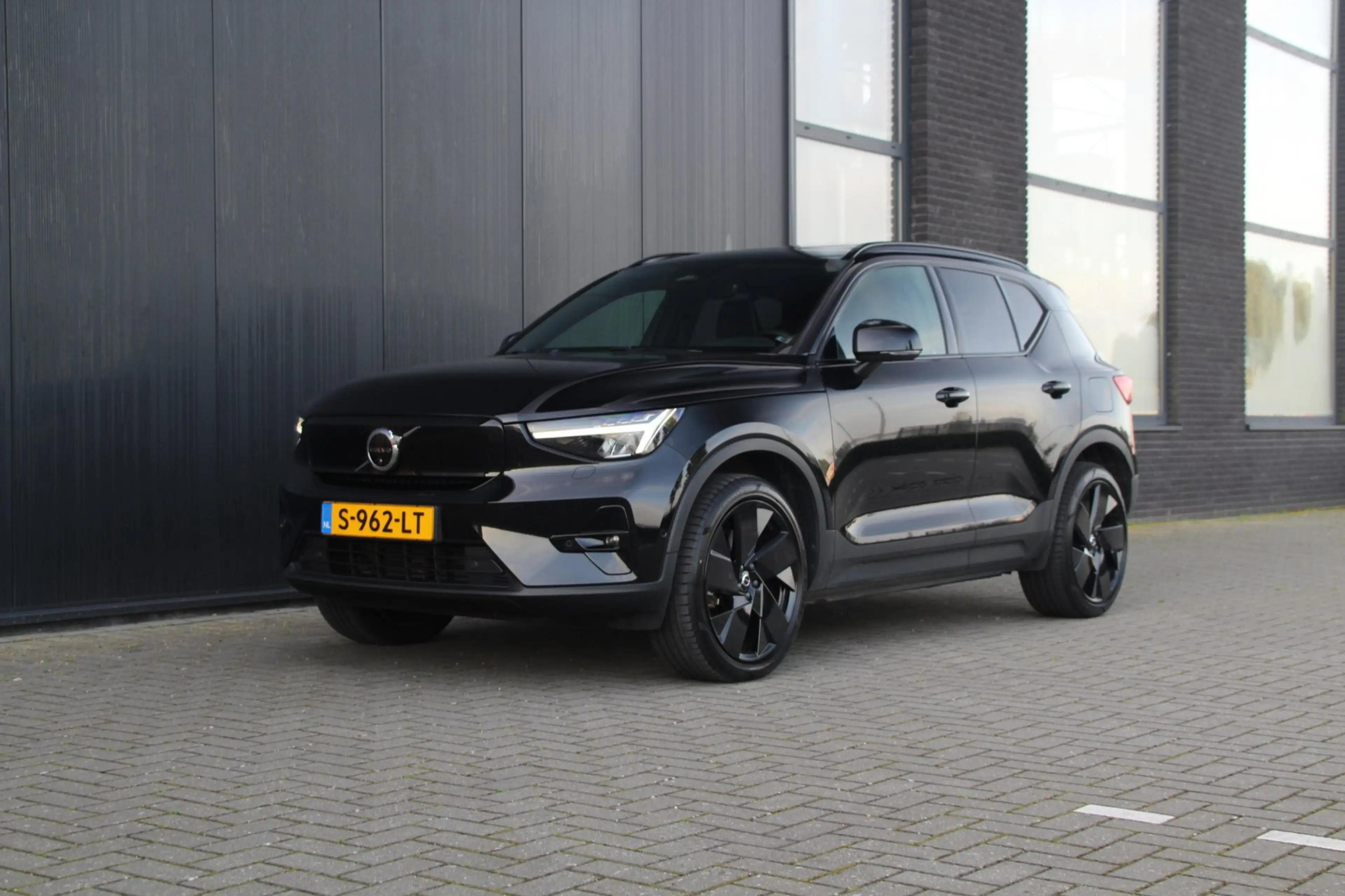 Volvo XC40 Recharge Twin Ultimate 78 kWh | Trekhaak | Panoram — photo 9