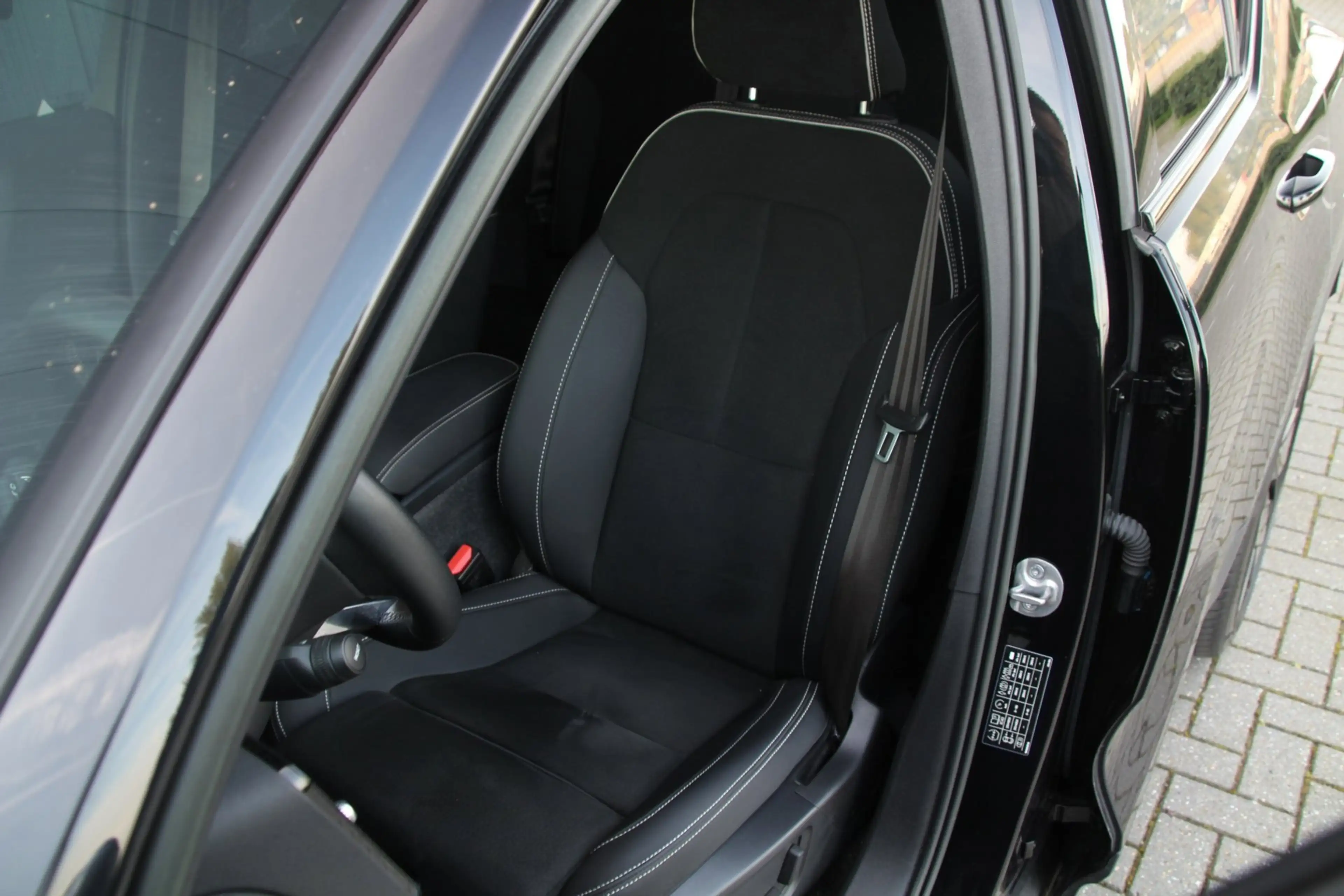 Volvo XC40 Recharge Twin Ultimate 78 kWh | Trekhaak | Panoram — photo 11