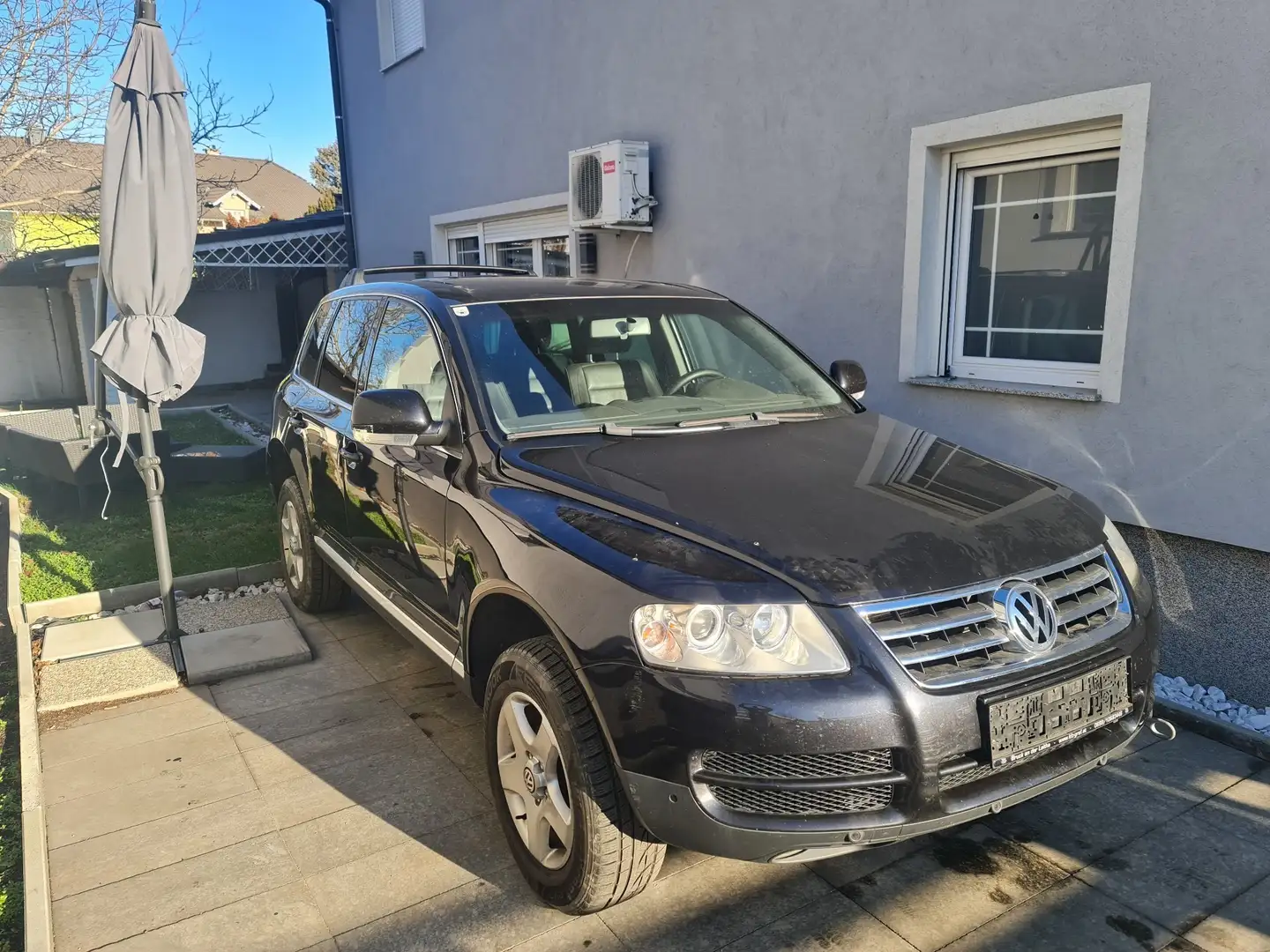 Volkswagen Touareg 2,5 R5 TDI Schwarz - 2