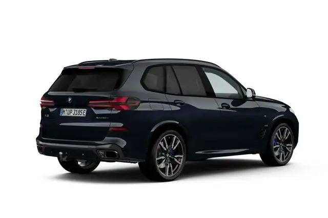 BMW X5 view 2