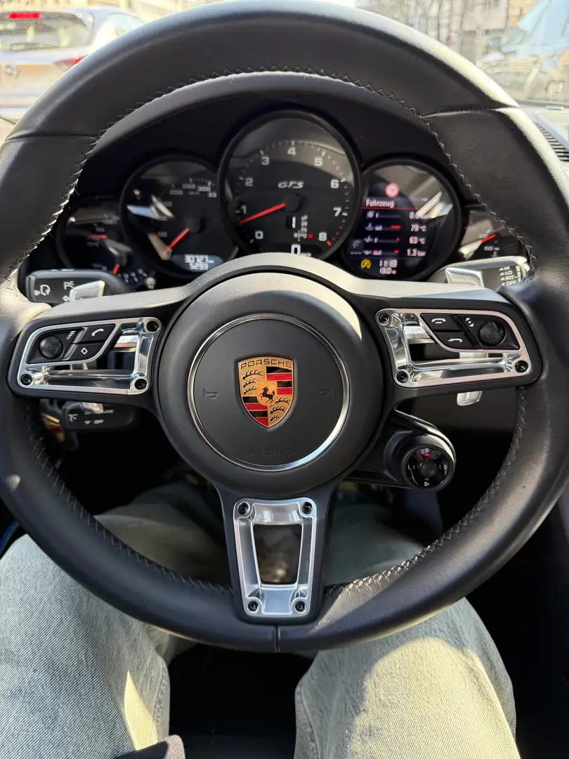 Porsche 911 Coupe 991.2 Carrera 4 GTS APPROVED bis 25.03.2027 Blau - 2