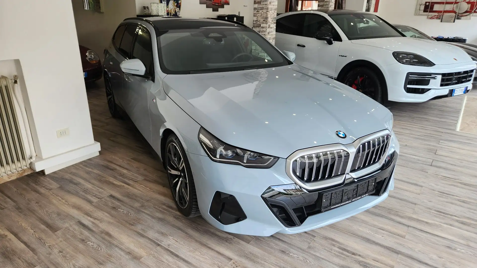 BMW 540 540d Touring 48V xdrive MSport auto - 2