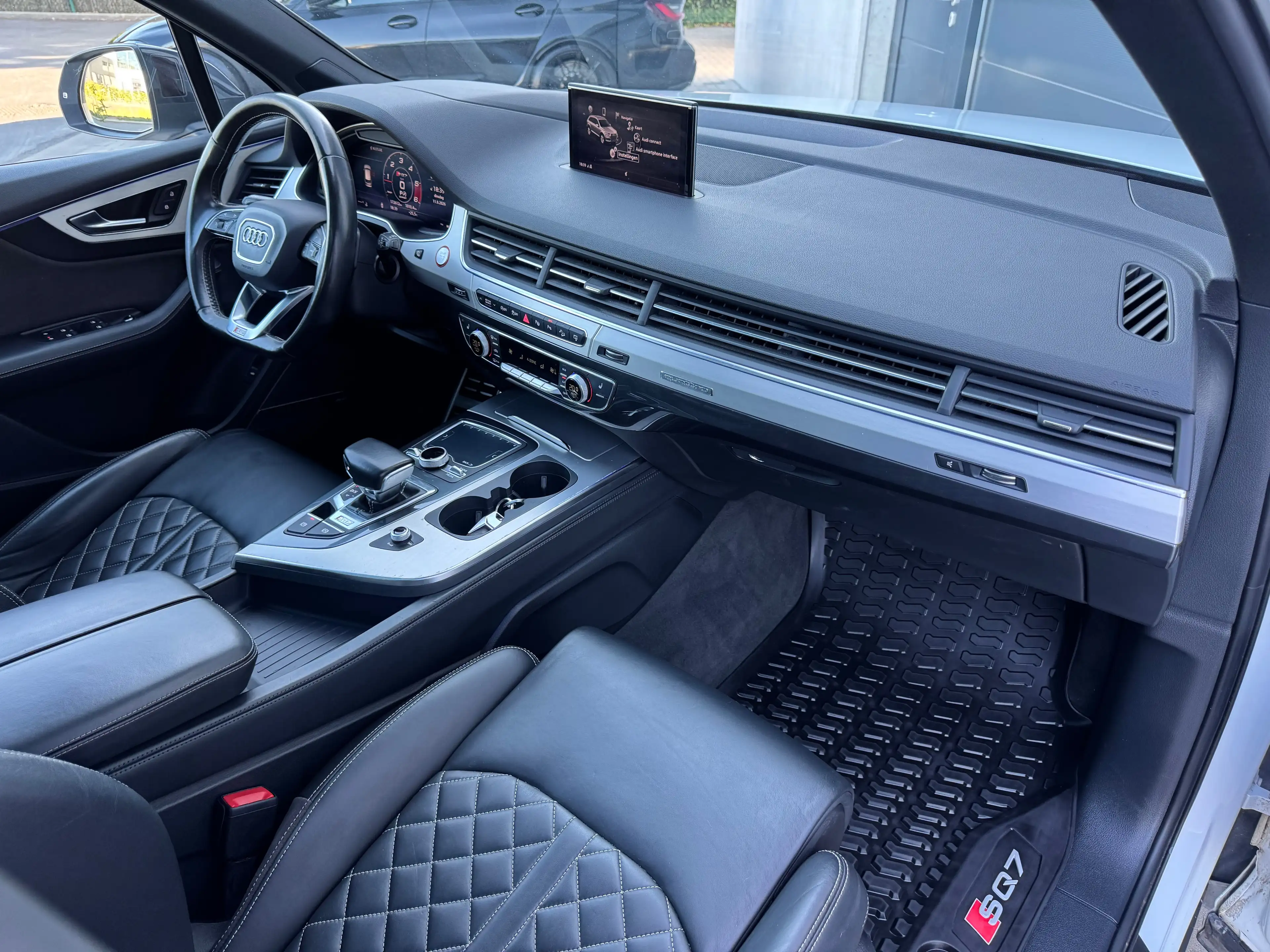 Audi SQ7 4.0 TDi V8 / pano / 174 000km / 2017 / — photo 14