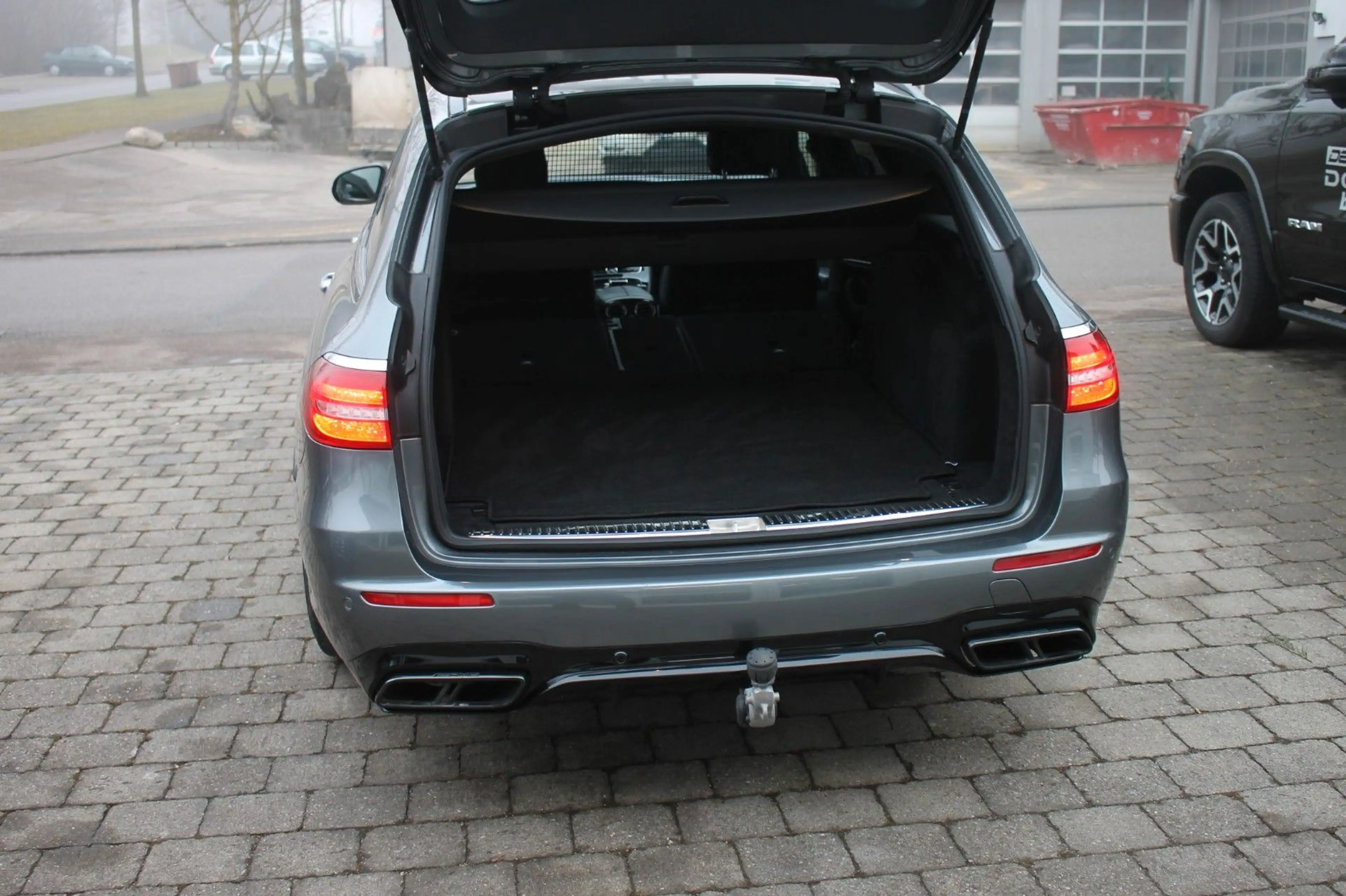 Mercedes-Benz E 63 AMG E 63 S AMG 4Matic 820PS 8Fach bereift — photo 5