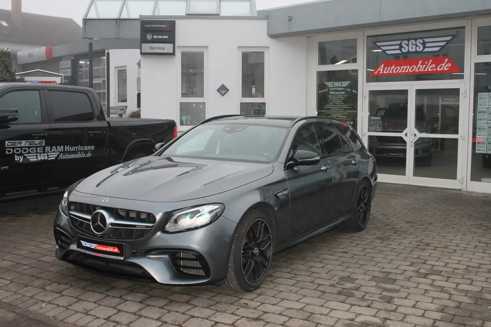 Mercedes-Benz E 63 AMG E 63 S AMG 4Matic 820PS 8Fach bereift Gris - 1