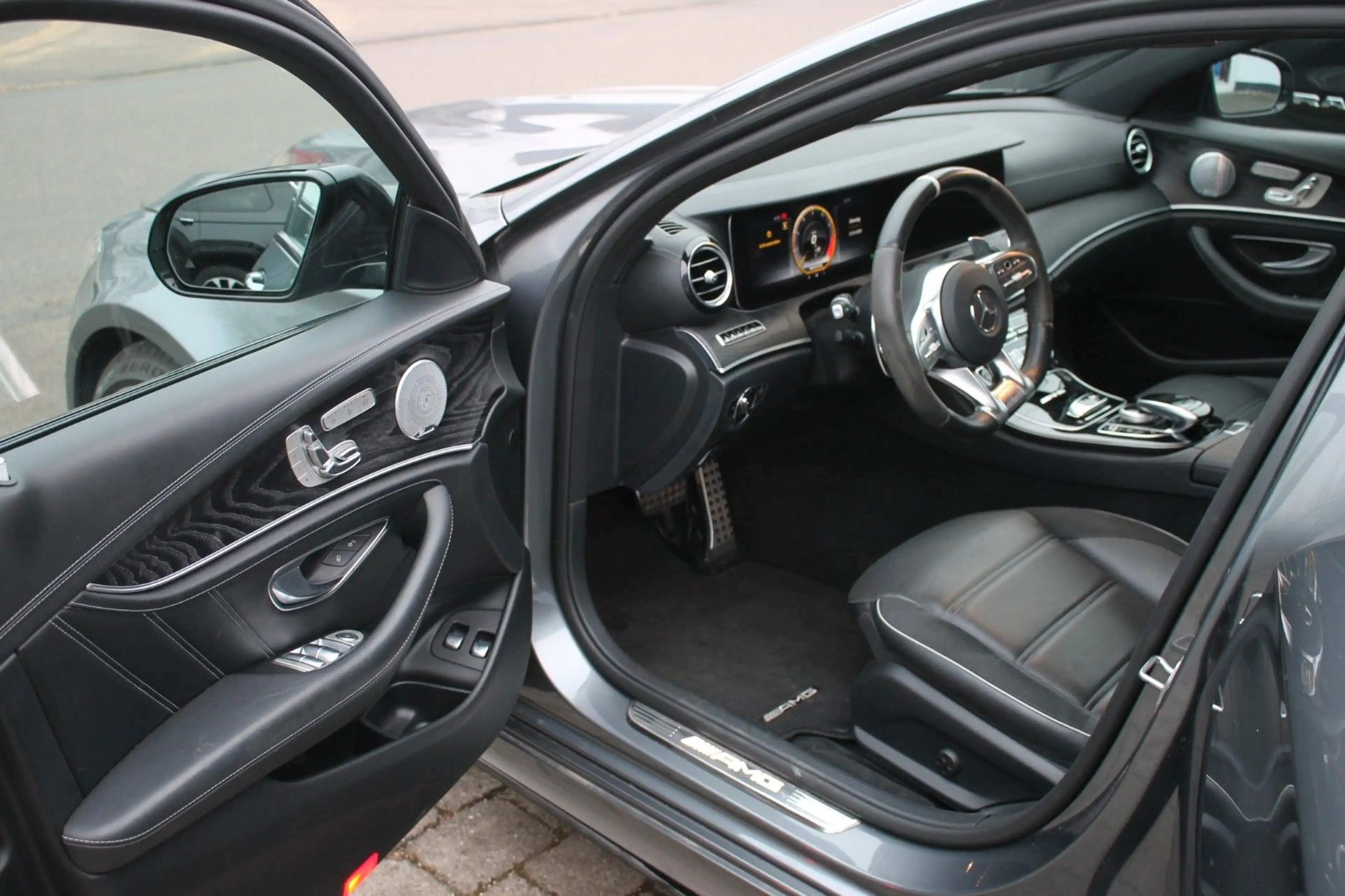Mercedes-Benz E 63 AMG E 63 S AMG 4Matic 820PS 8Fach bereift — photo 7