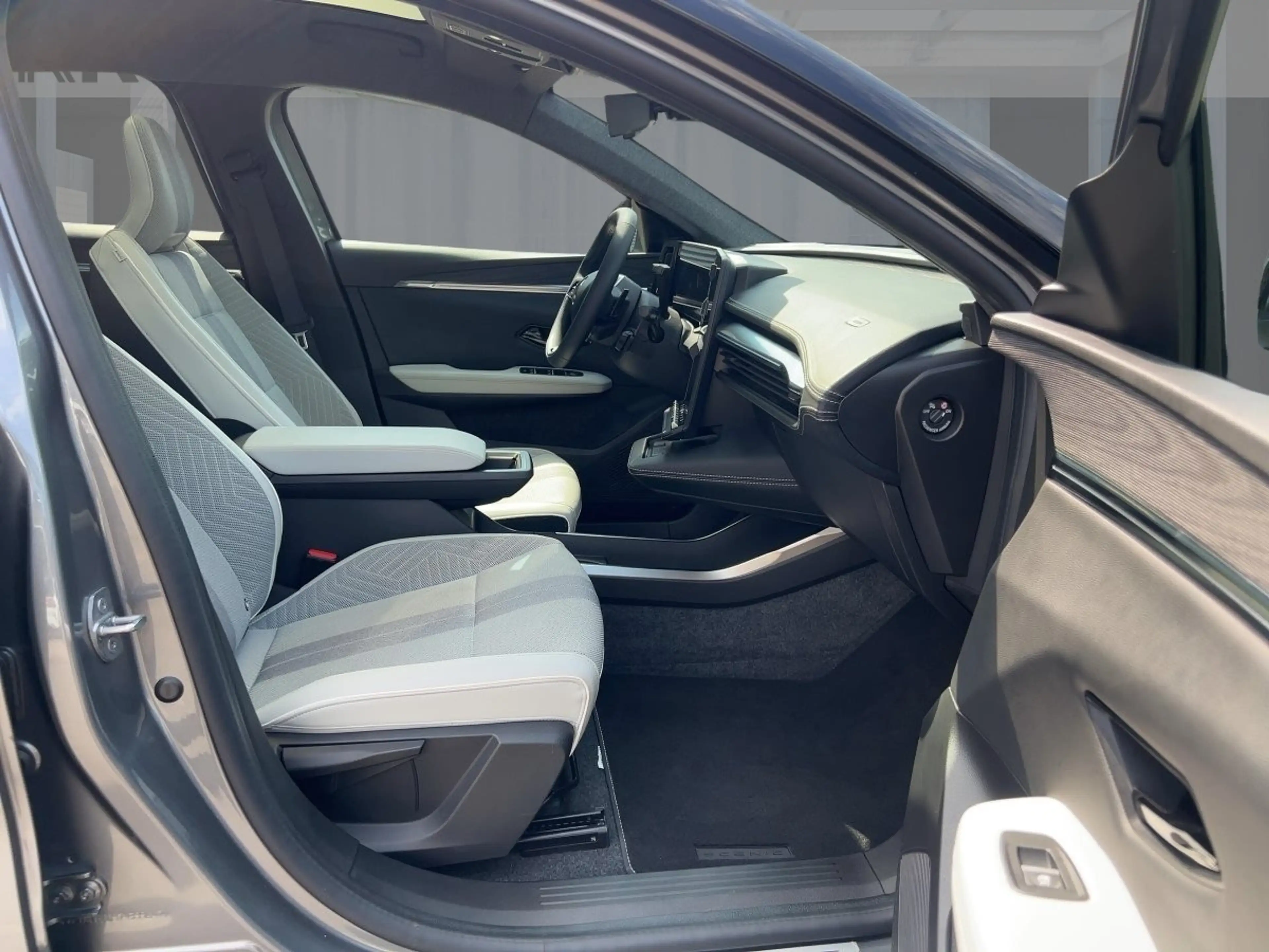 Renault Scenic E-Tech Electric EV87 220HP Iconic — photo 8