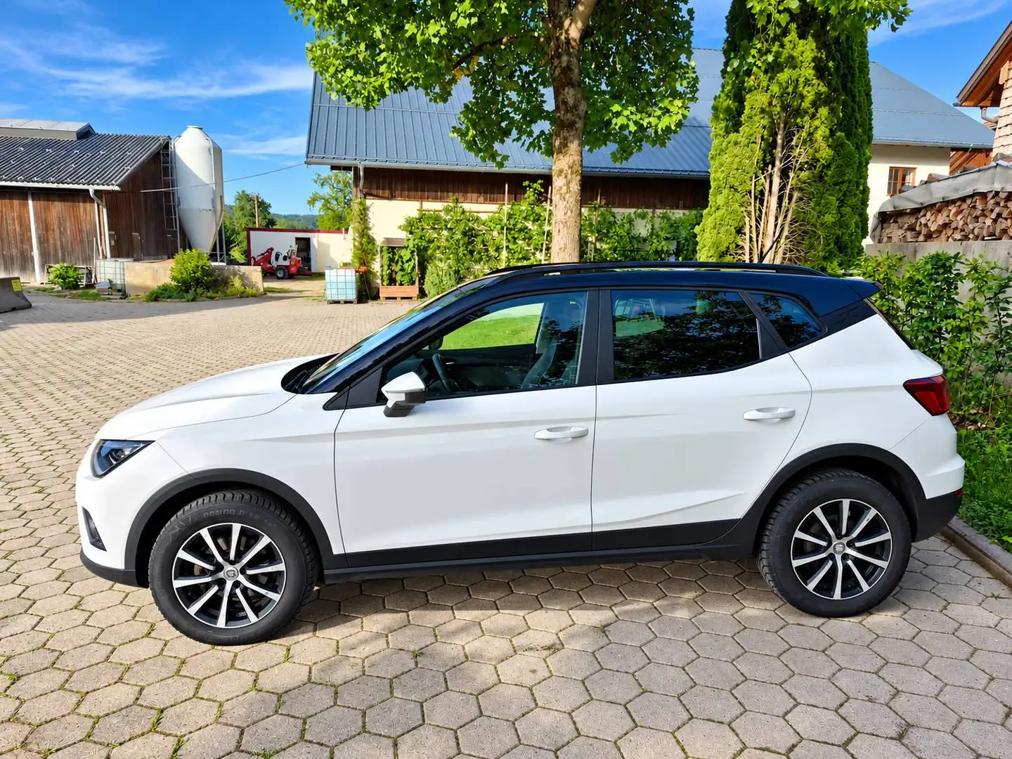 SEAT Arona Arona 1,6 TDI Style Style Weiß - 1