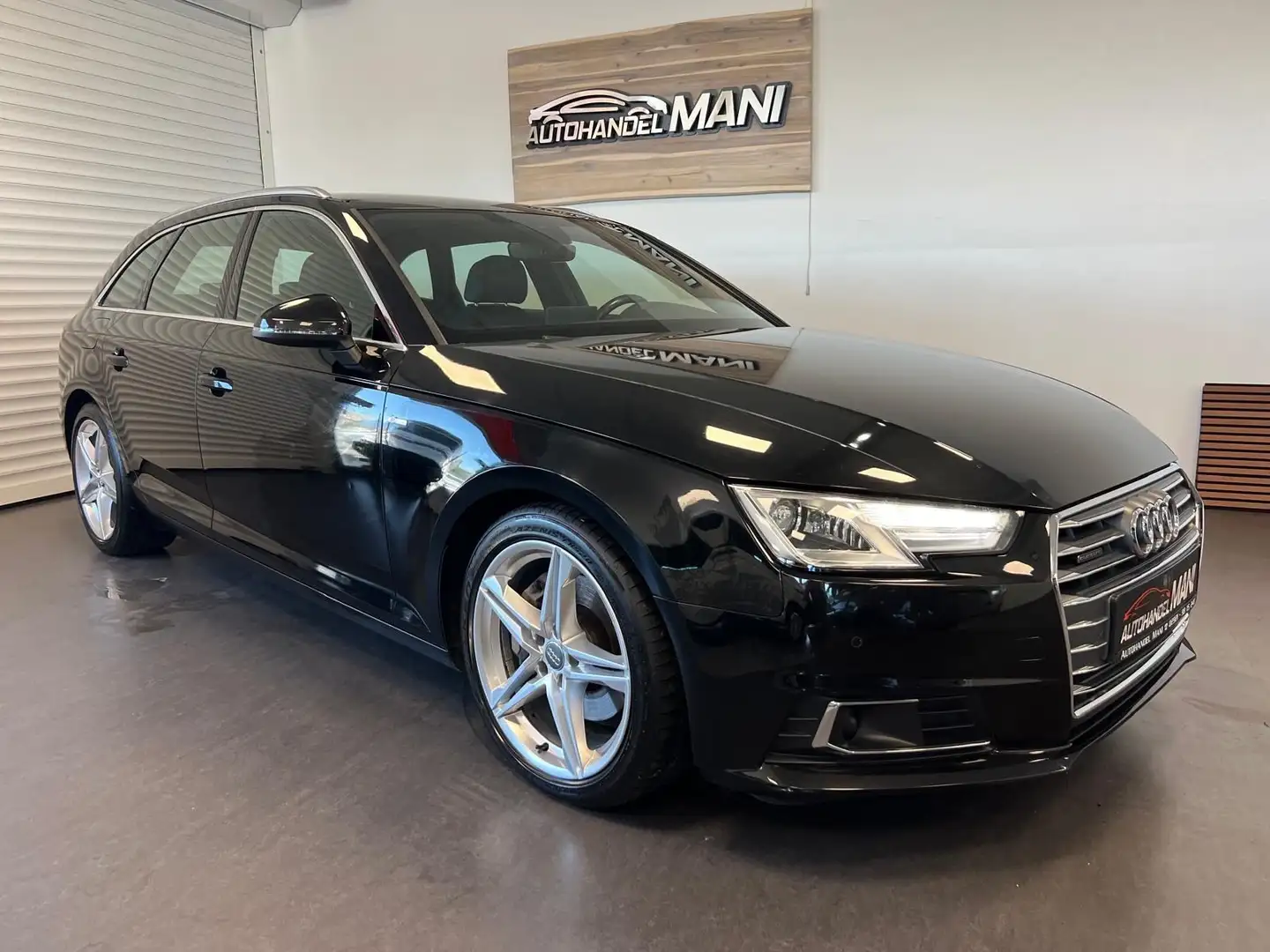 Audi A4 Avant quattro sport/S-line/Leder/LED/PDC/AHK Schwarz - 1