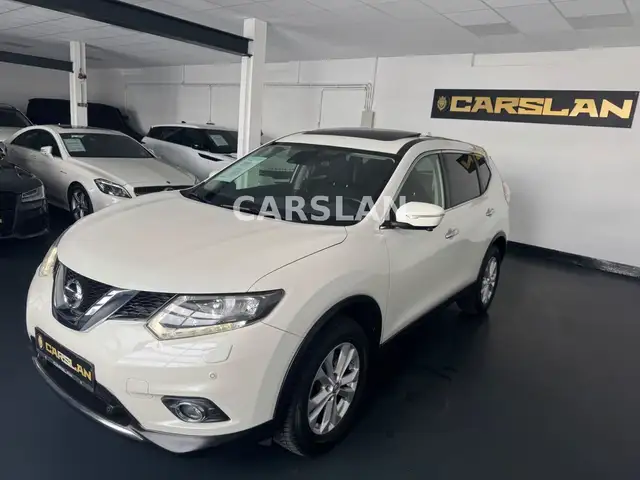 Nissan X-Trail view 4