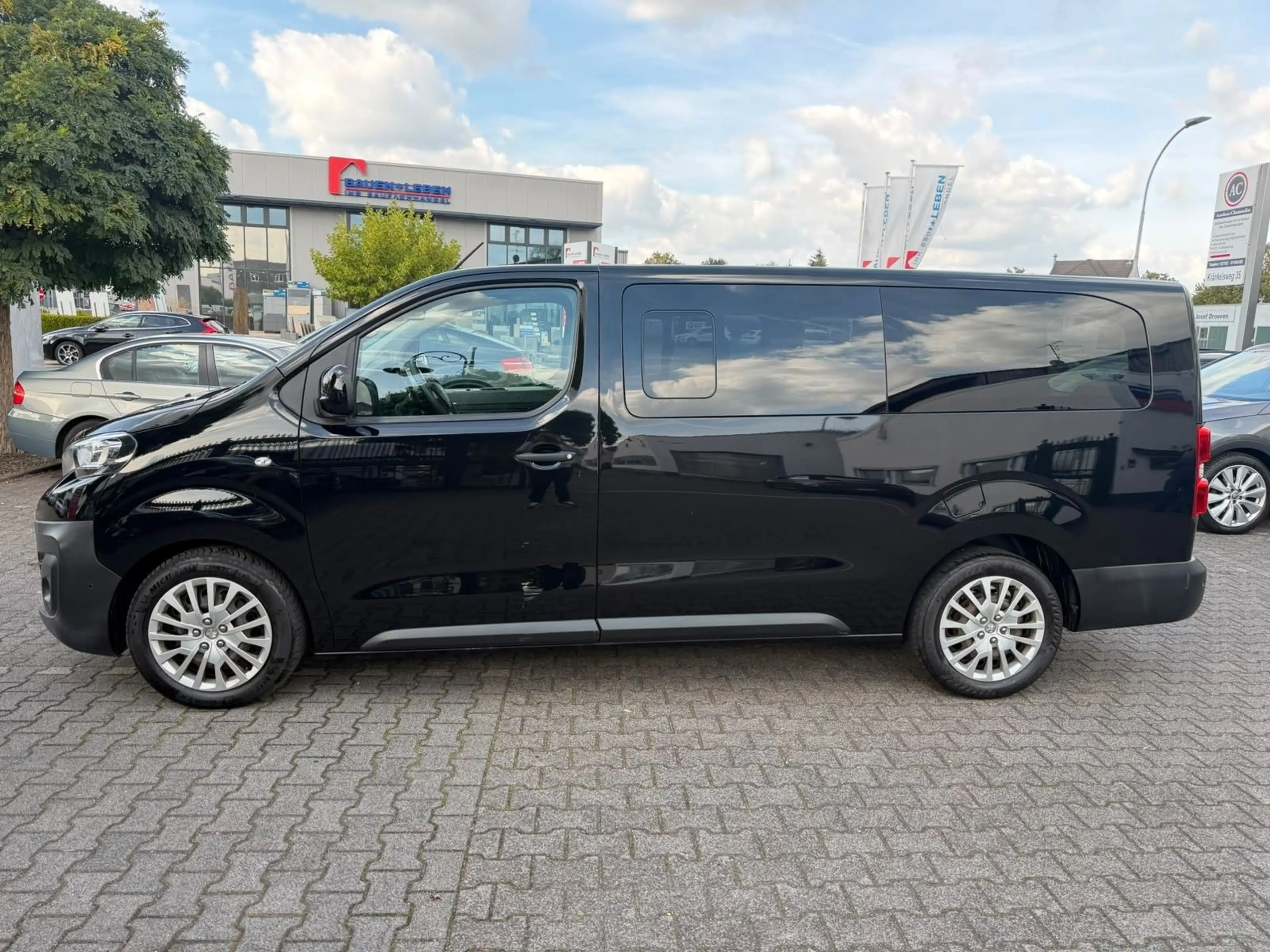Peugeot Traveller Expert Kombi Traveller L3 — photo 3