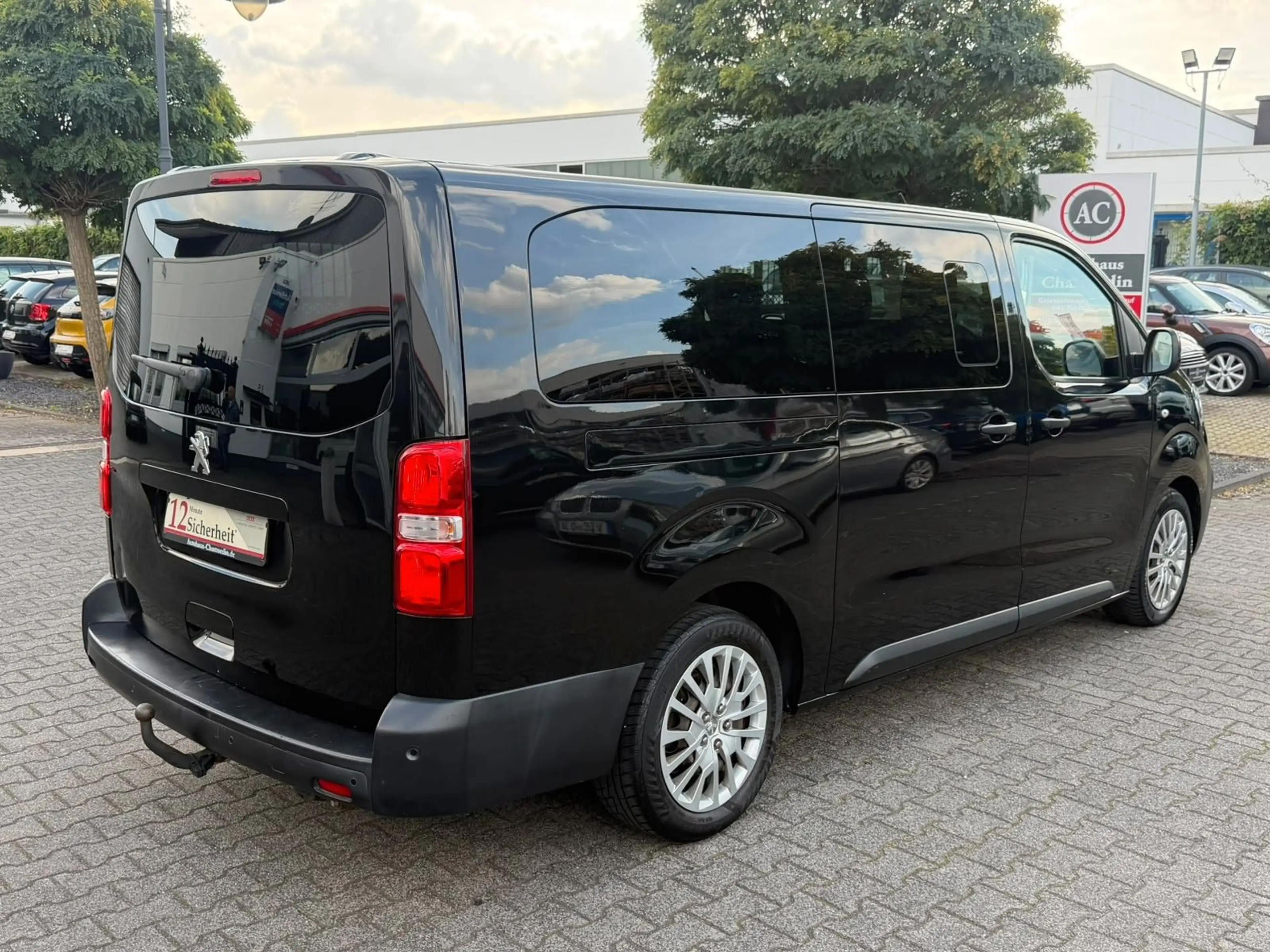 Peugeot Traveller Expert Kombi Traveller L3 — photo 6