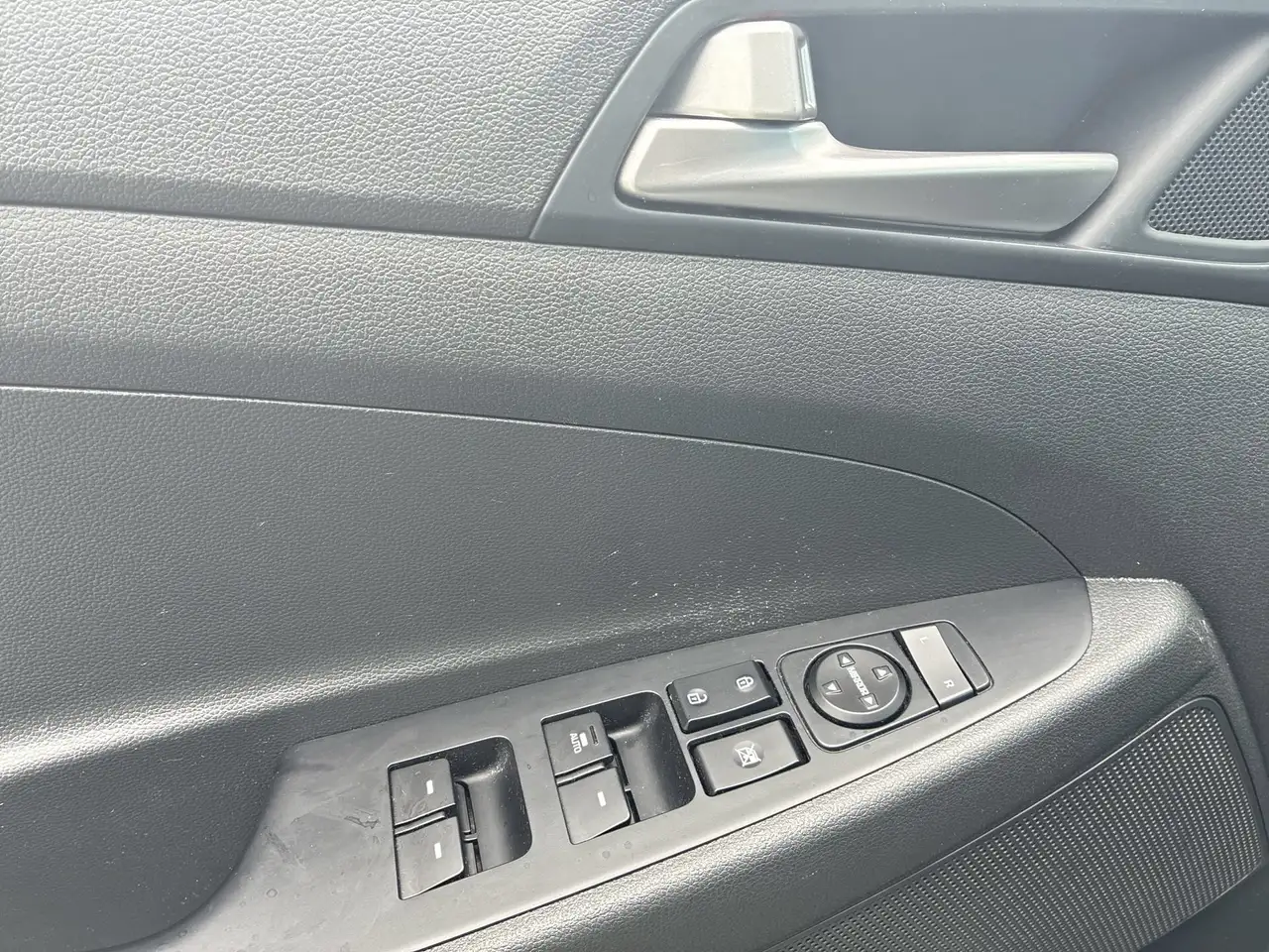 Hyundai TUCSON снимка Hyundai TUCSON