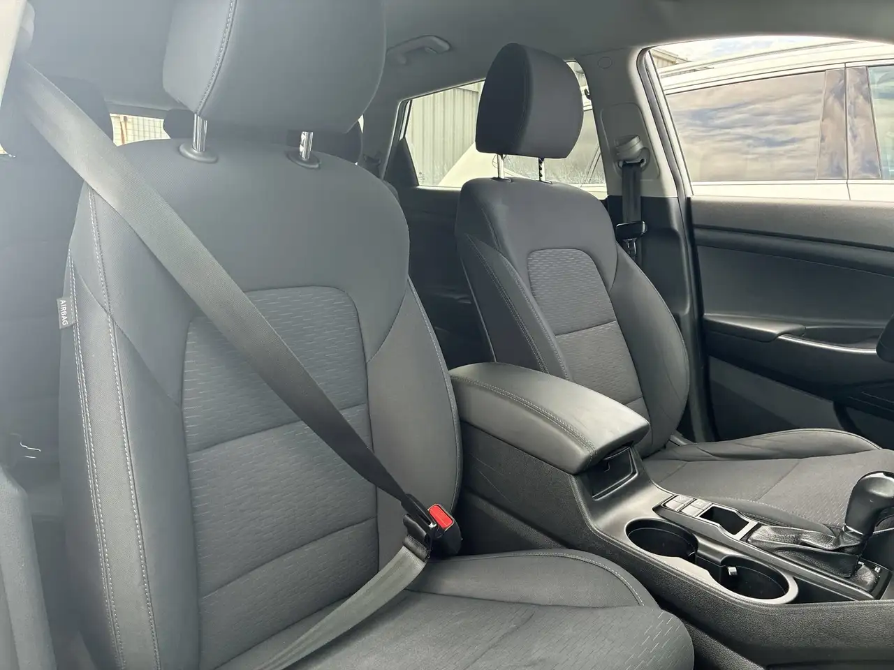 Hyundai TUCSON снимка Hyundai TUCSON