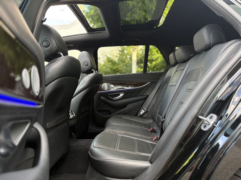 Mercedes-Benz E 53 AMG 4Matic+ Night Paket Panorama*AHK* — photo 15