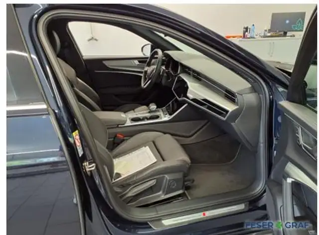 Audi A6 view 4