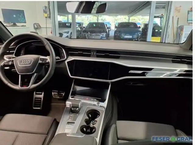 Audi A6 view 3