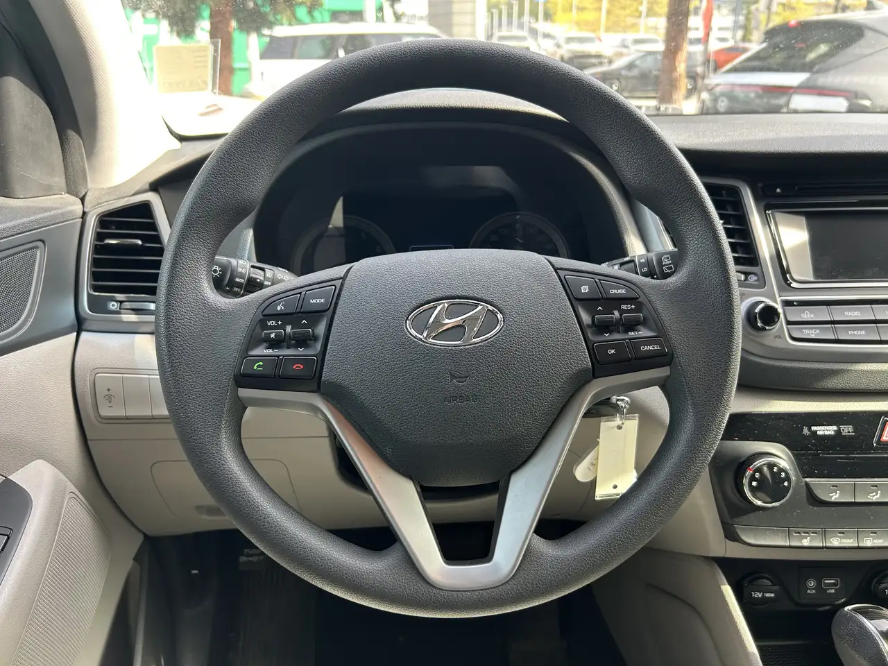 Hyundai TUCSON снимка Hyundai TUCSON